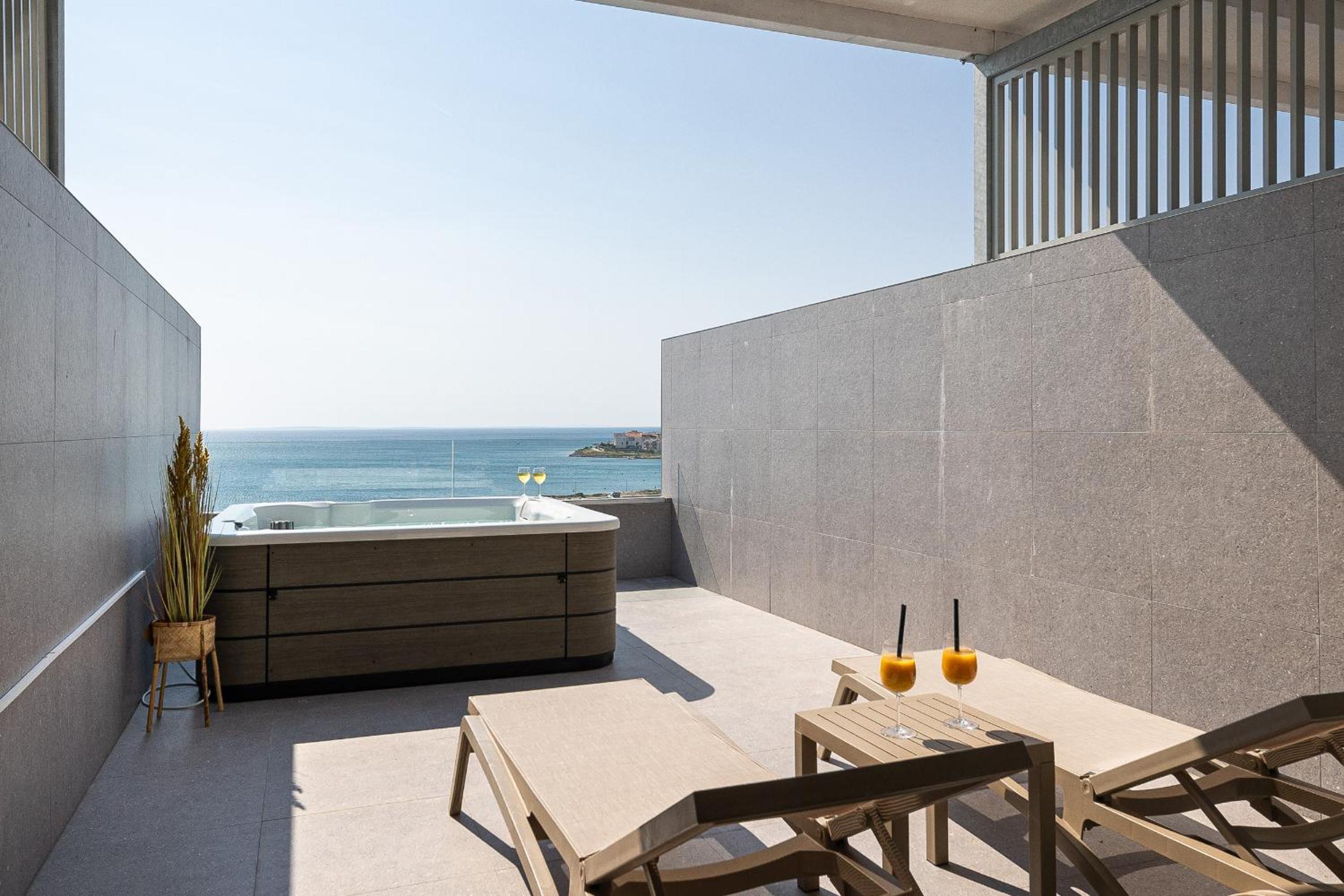 Penthouse Apartment photo 2