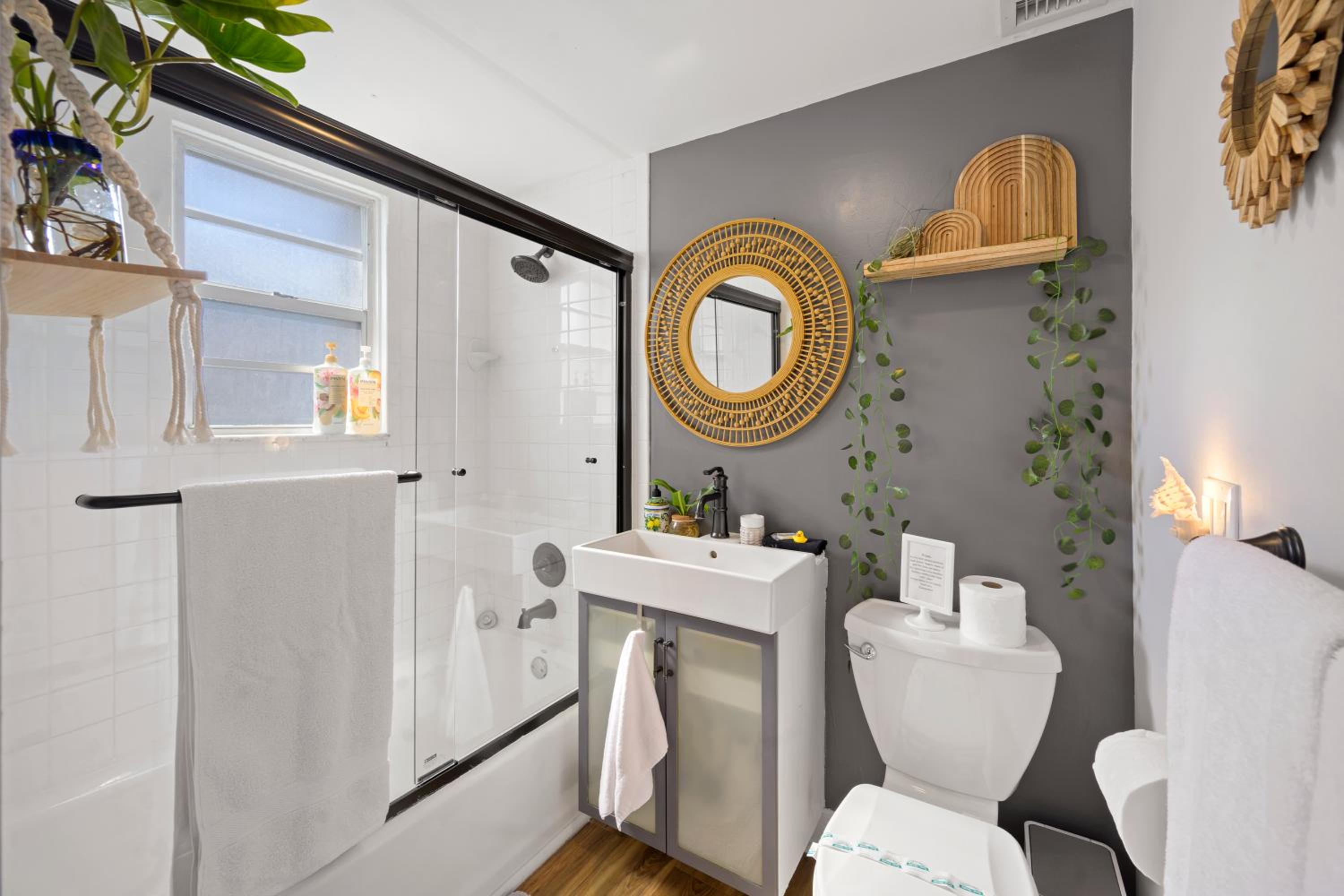 Two-Bedroom Apartment - Photo 10