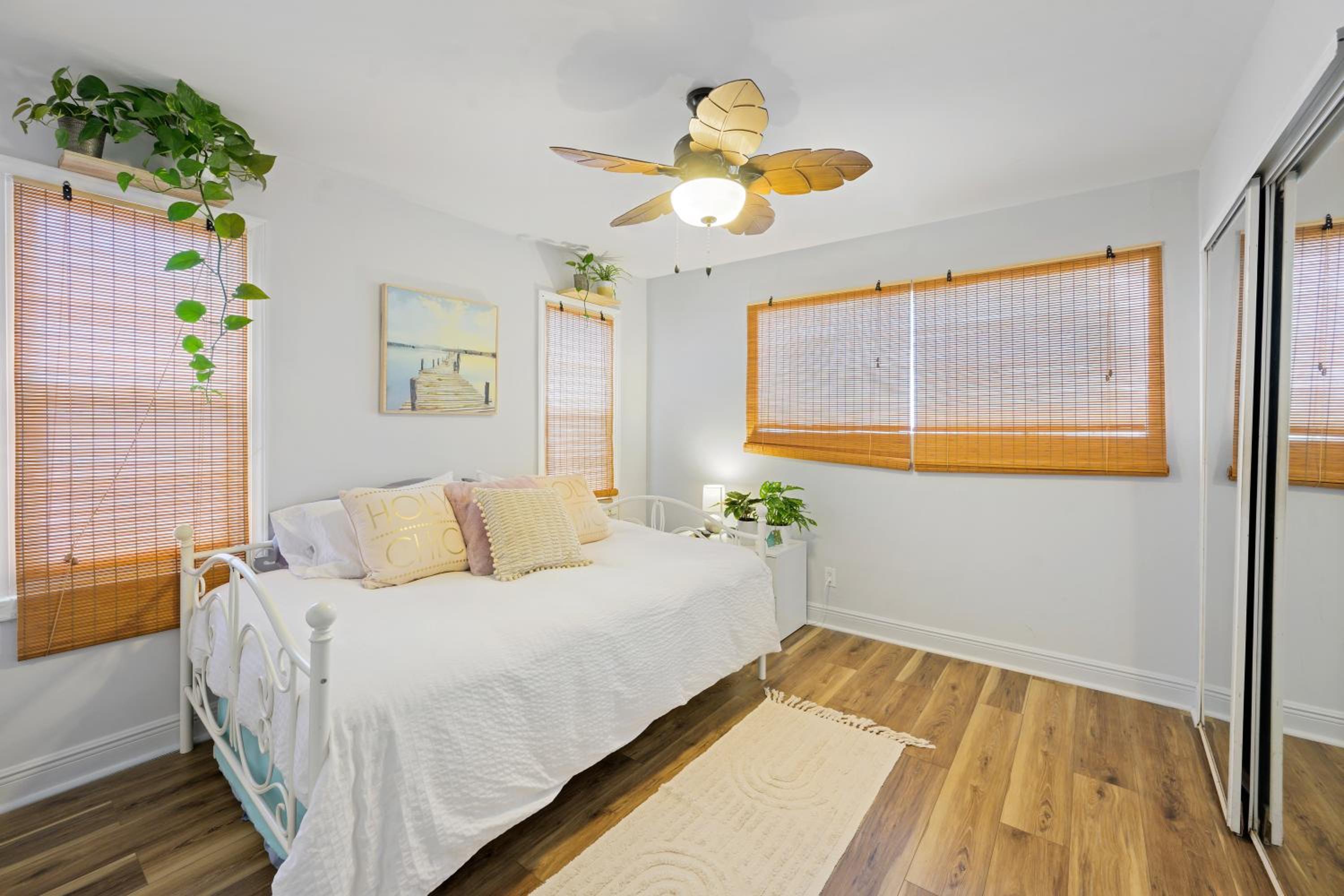 Two-Bedroom Apartment - Photo 11