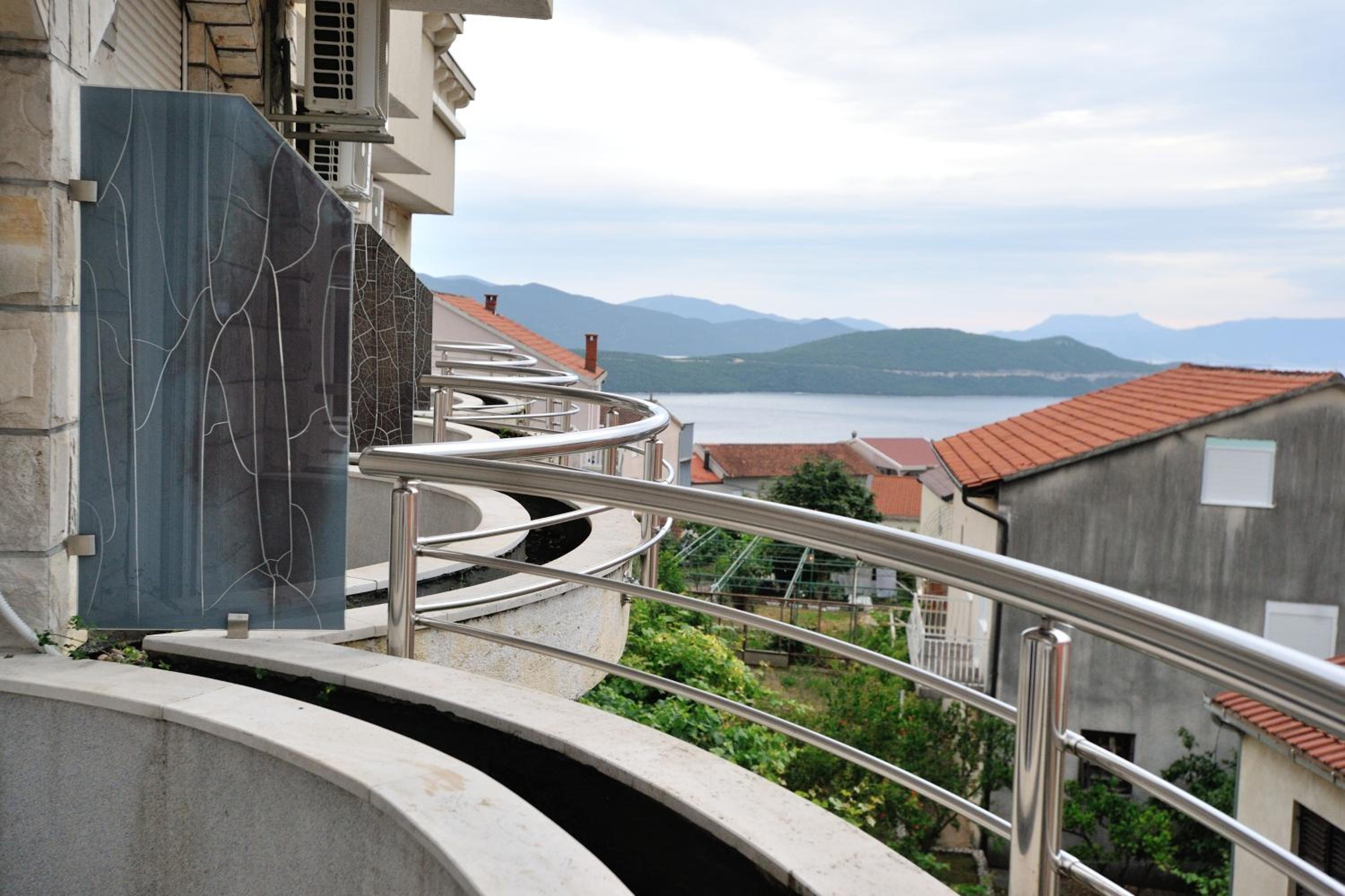 Quadruple Room with Balcony photo 1