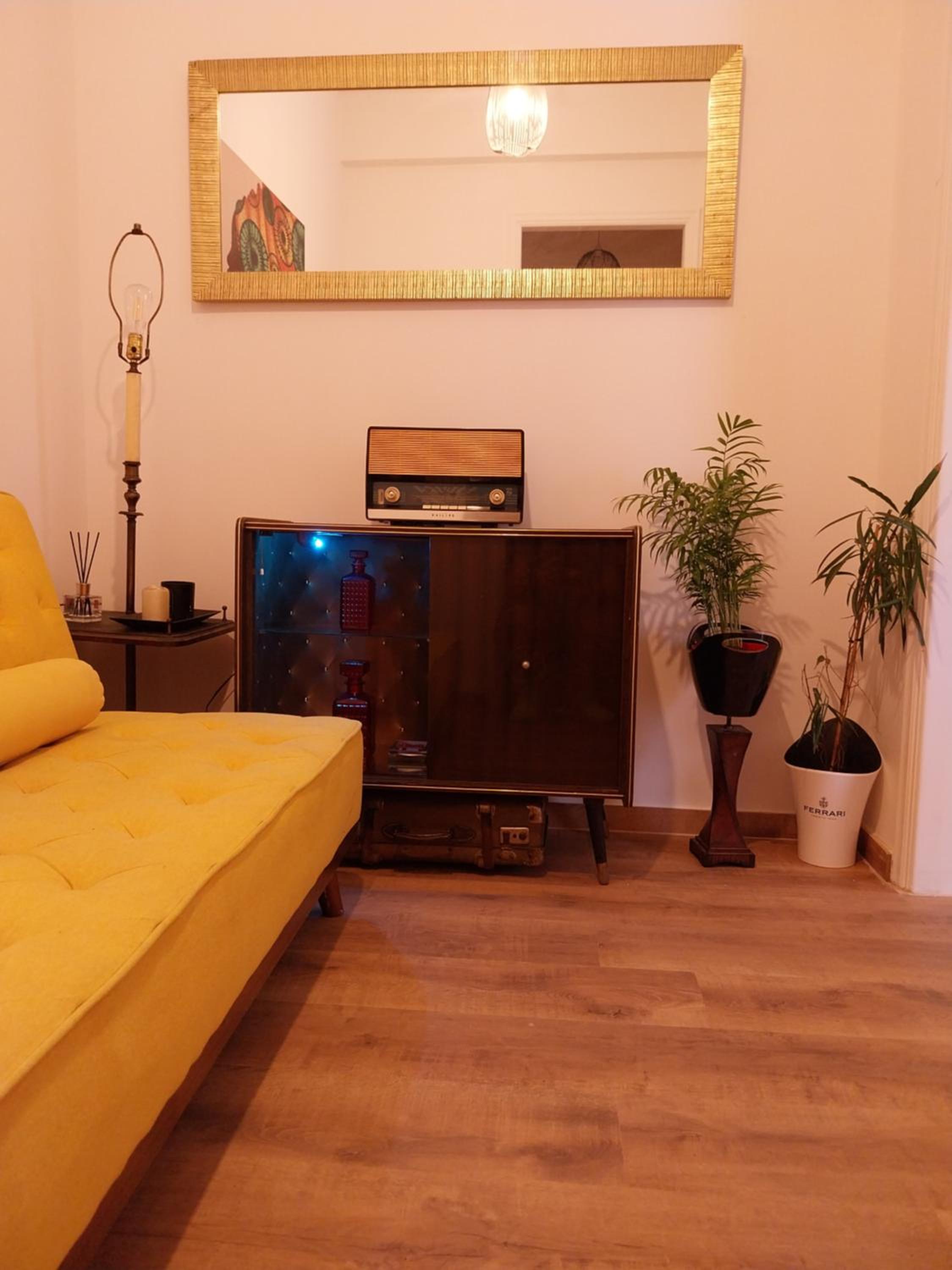 One-Bedroom Apartment
