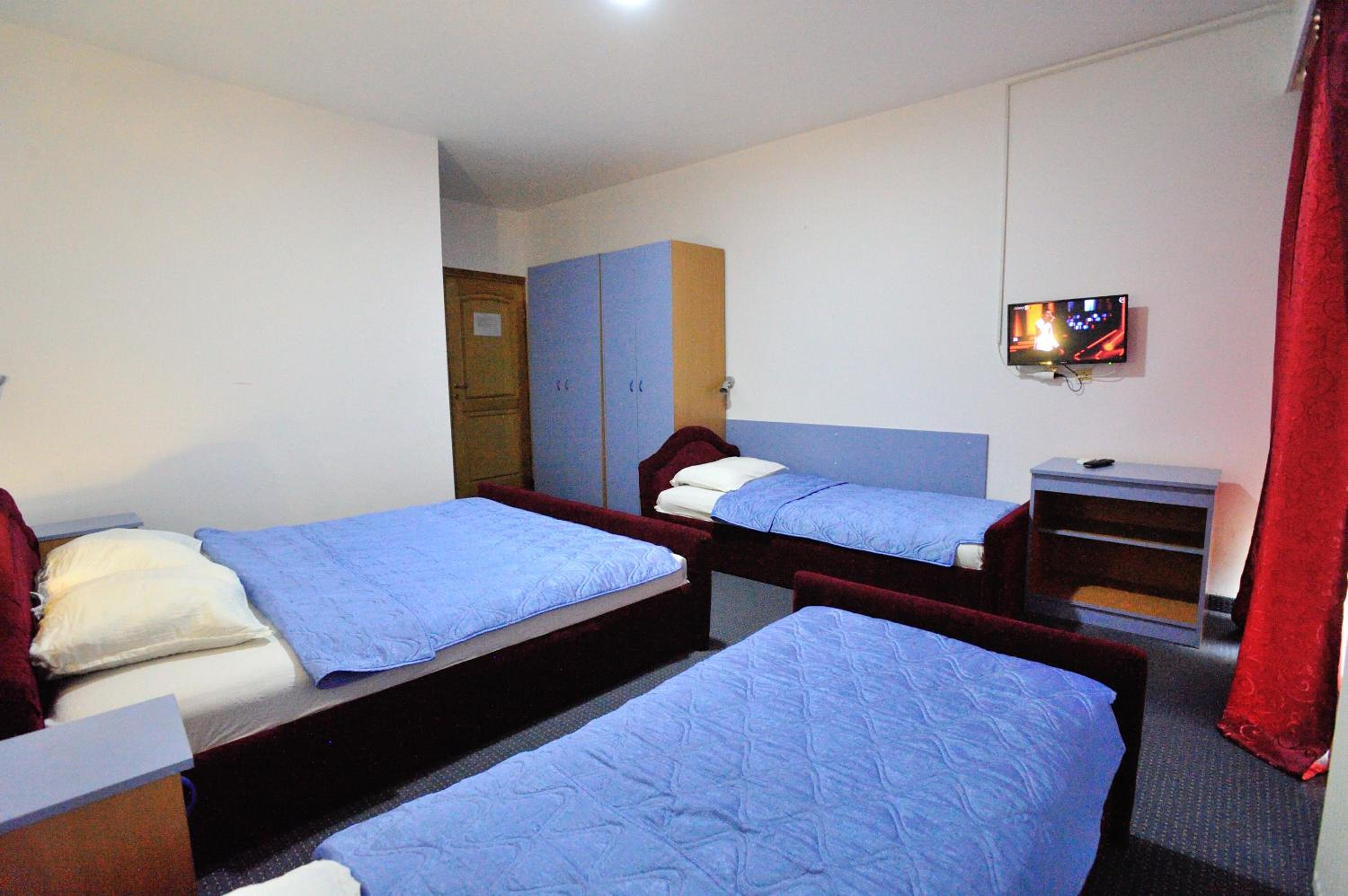 Quadruple Room with Balcony photo 3