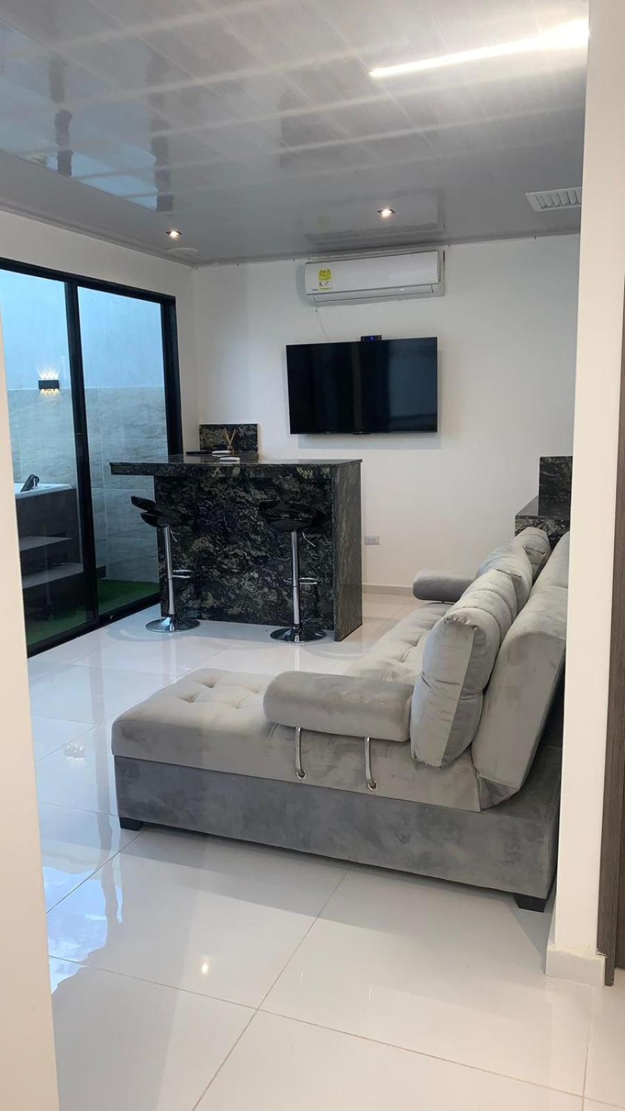 Superior King Suite