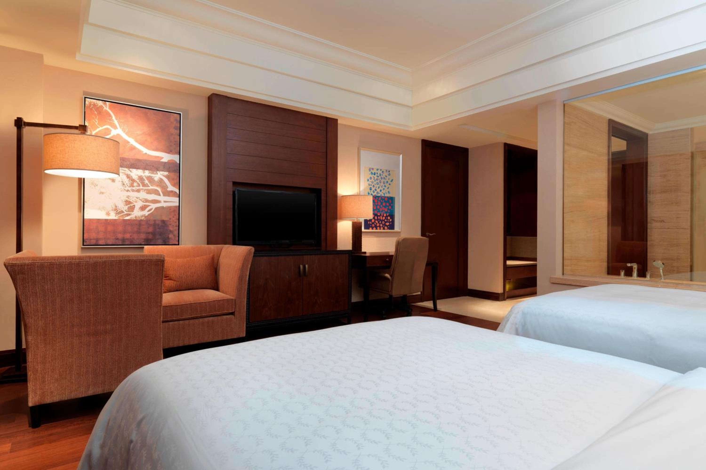 Club Twin Room