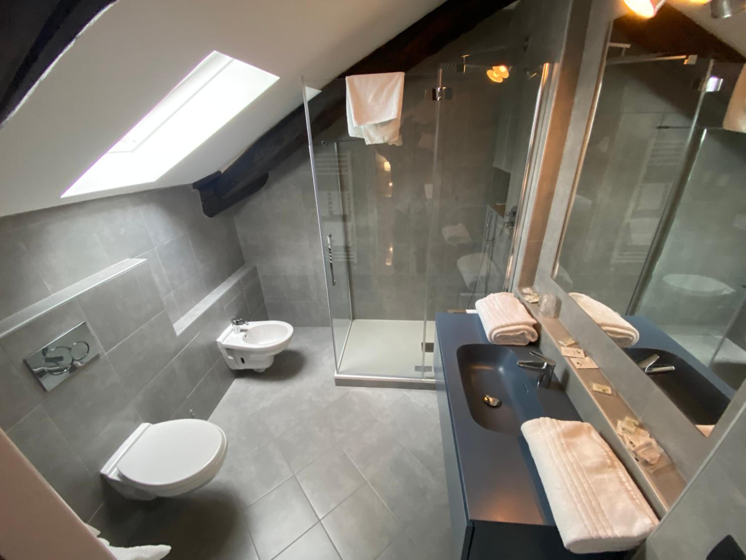 Studio Attic - Photo 20