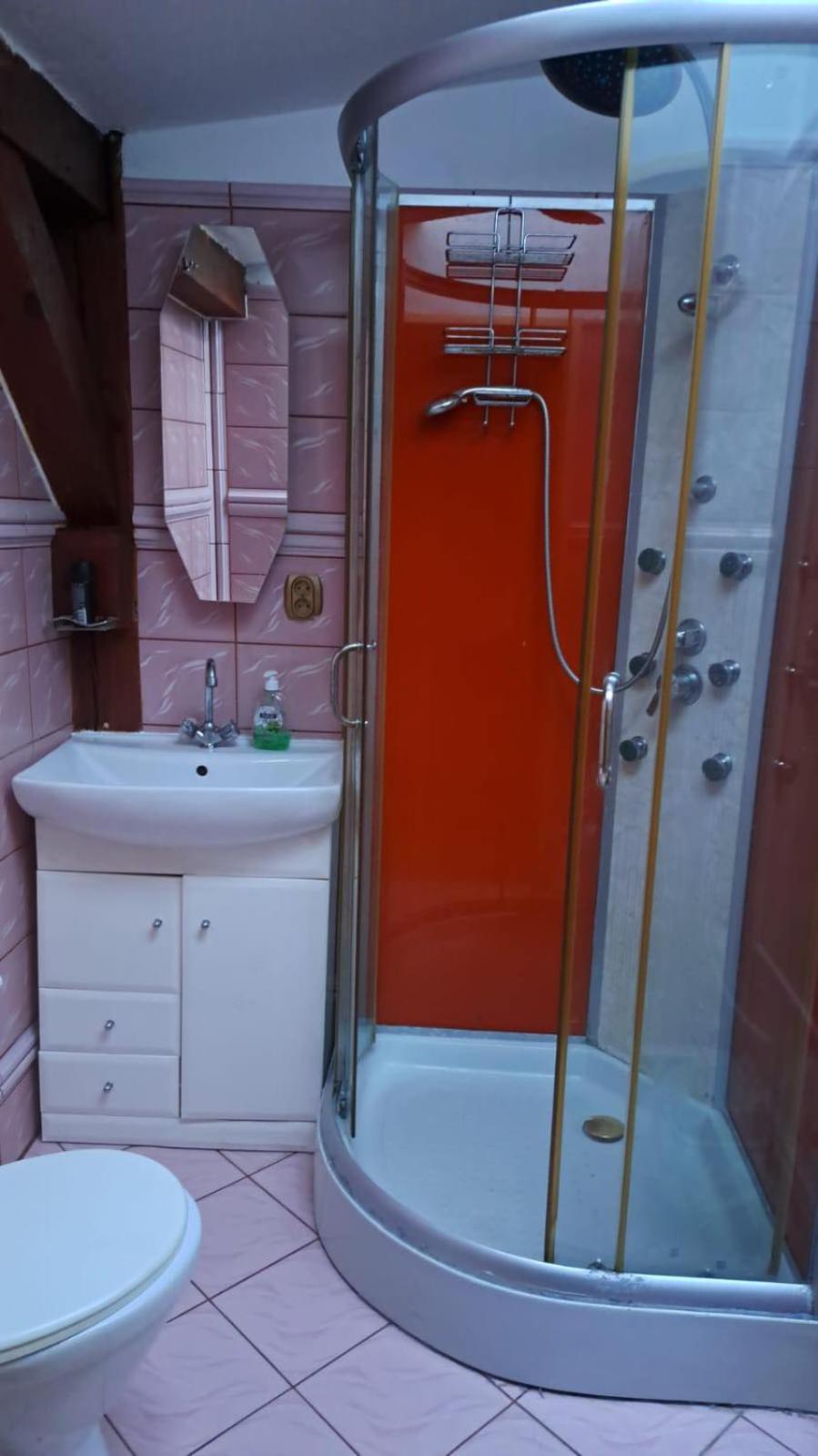 Double Room with Private Bathroom photo 1