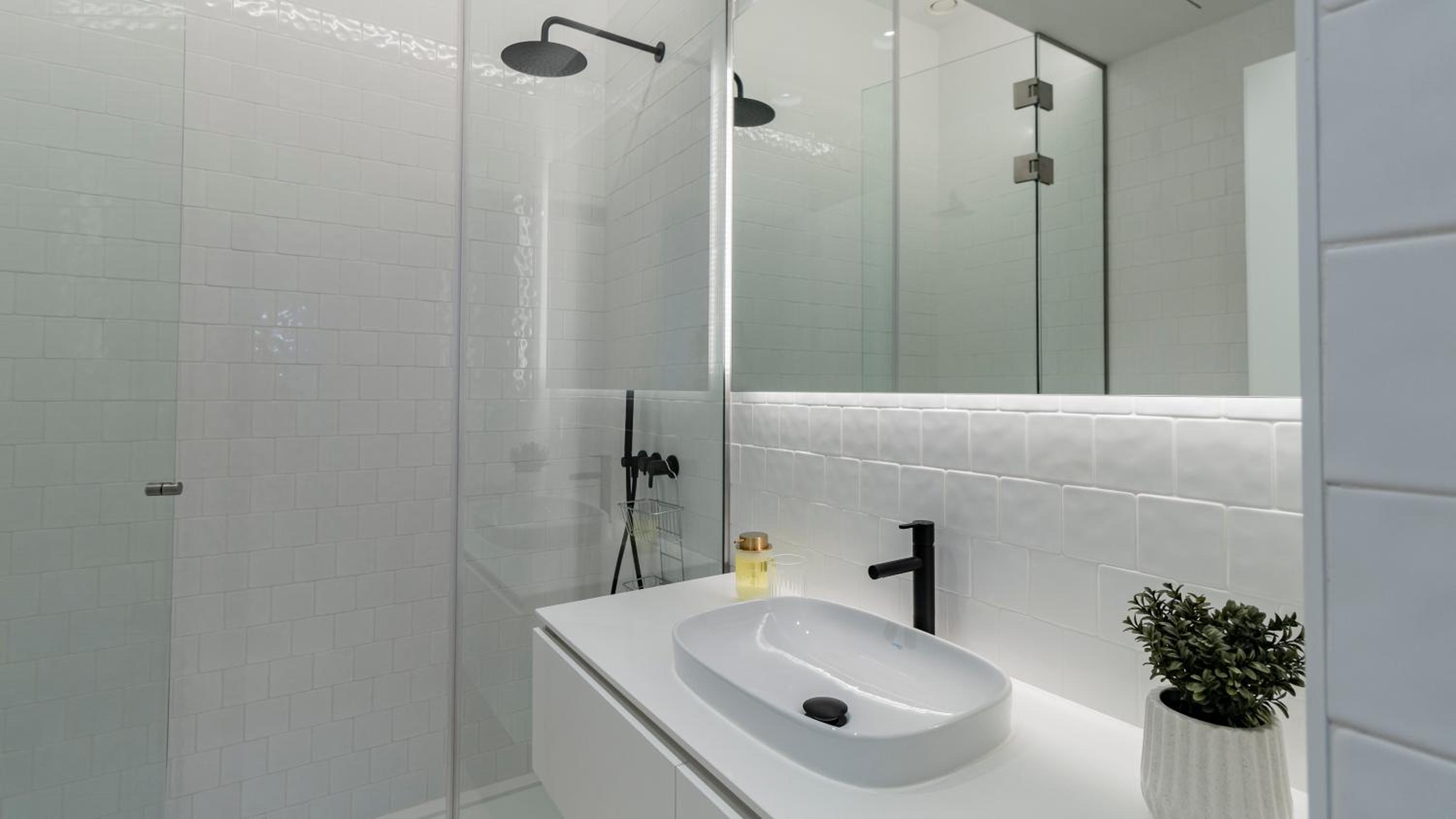 One-Bedroom Apartment - Photo 23