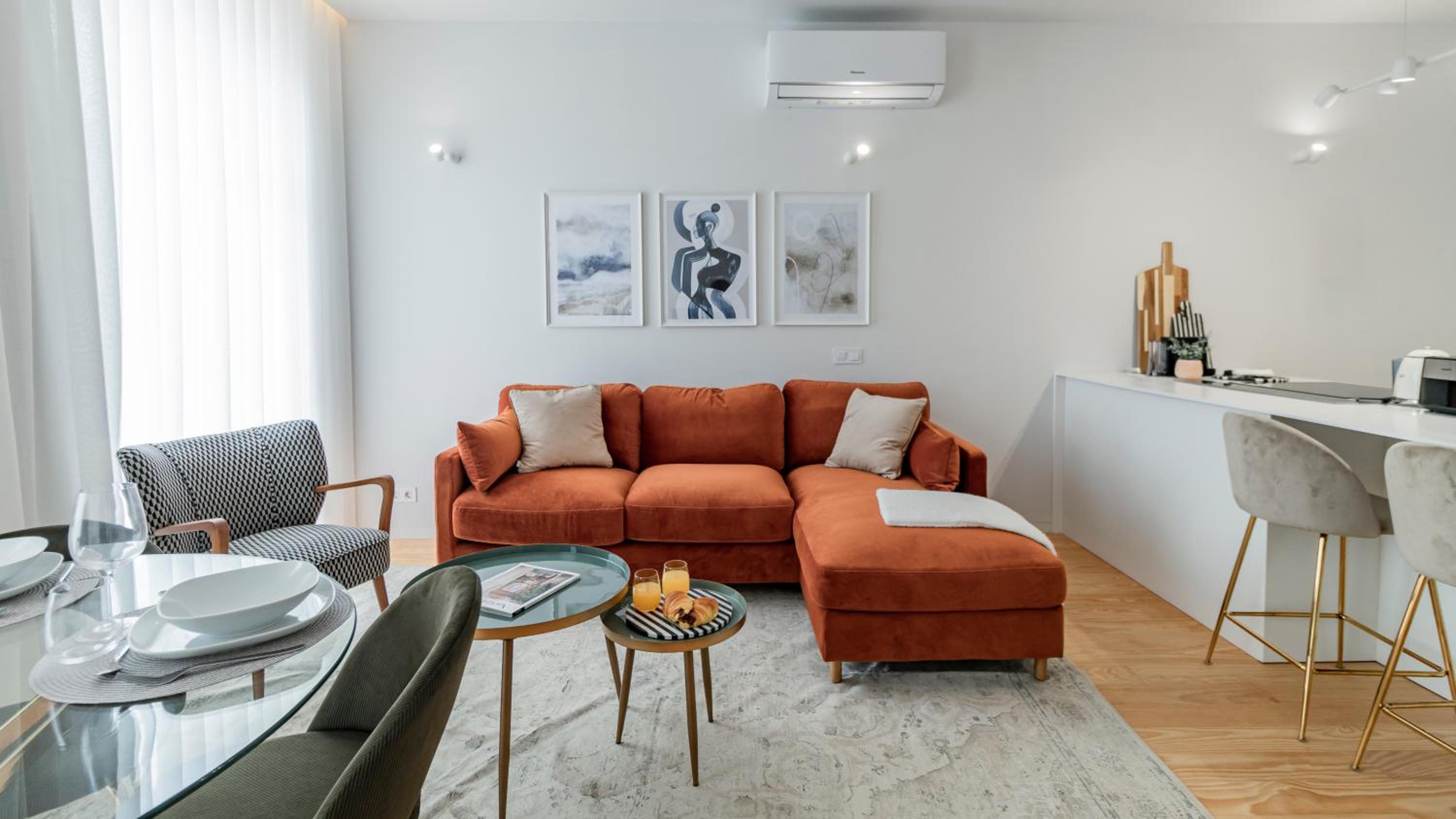 One-Bedroom Apartment - Photo 5
