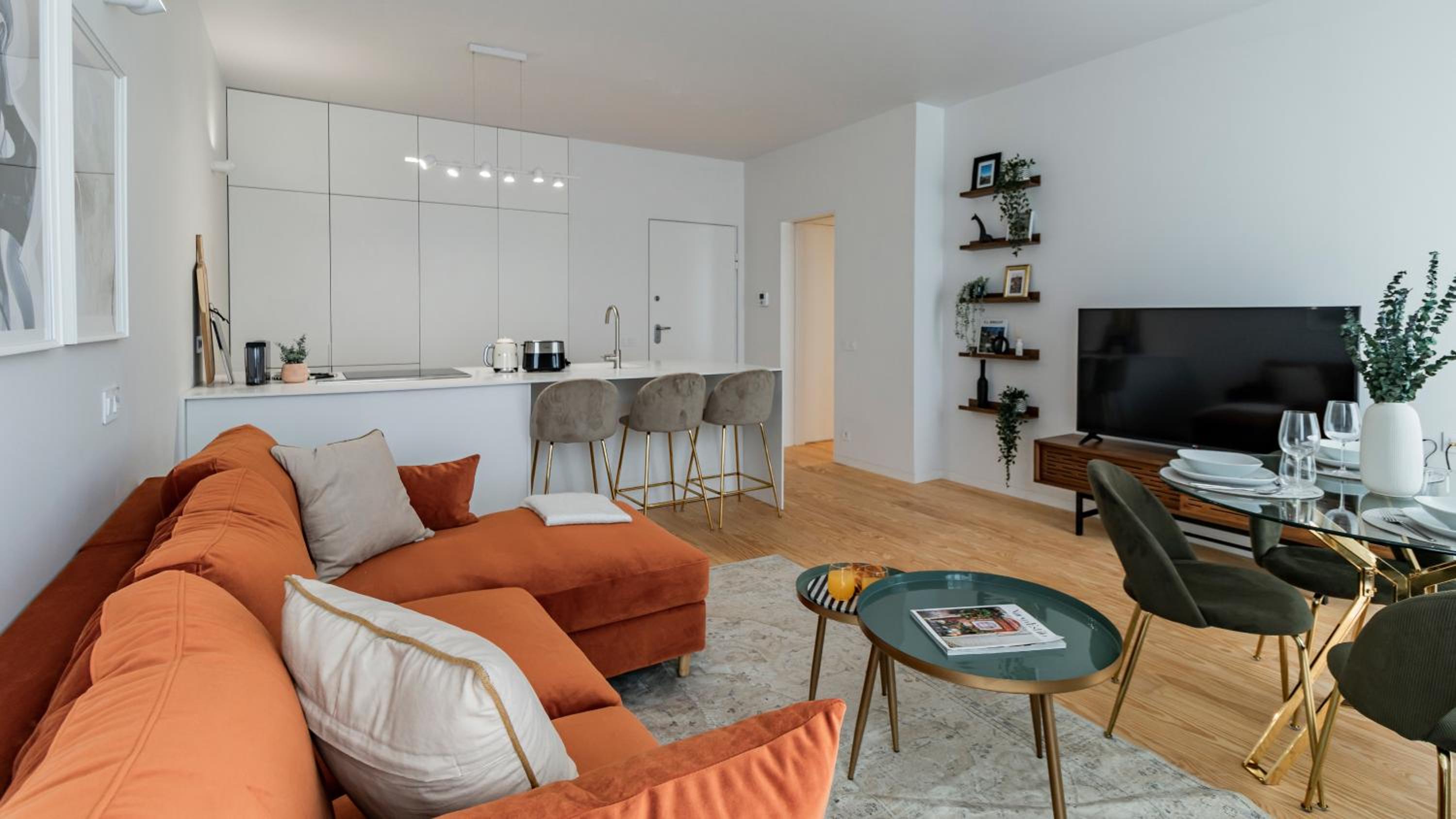 One-Bedroom Apartment - Photo 19