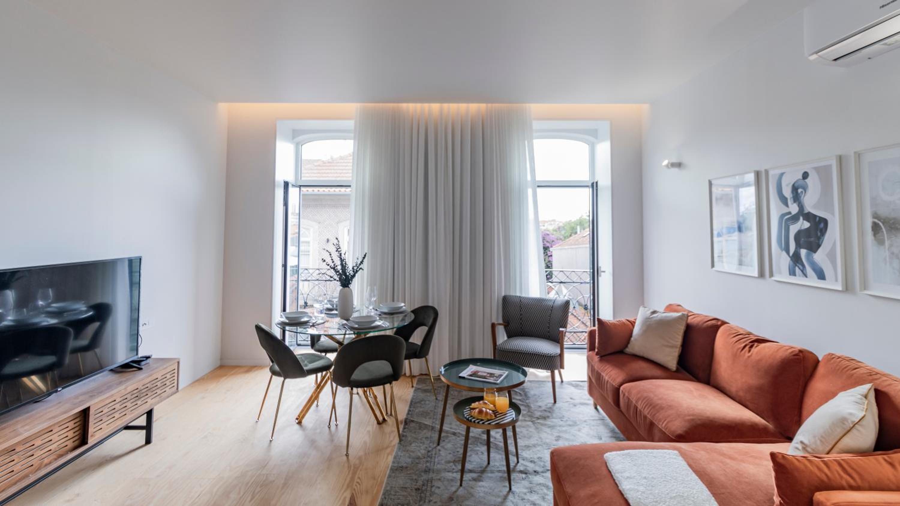 One-Bedroom Apartment - Photo 4