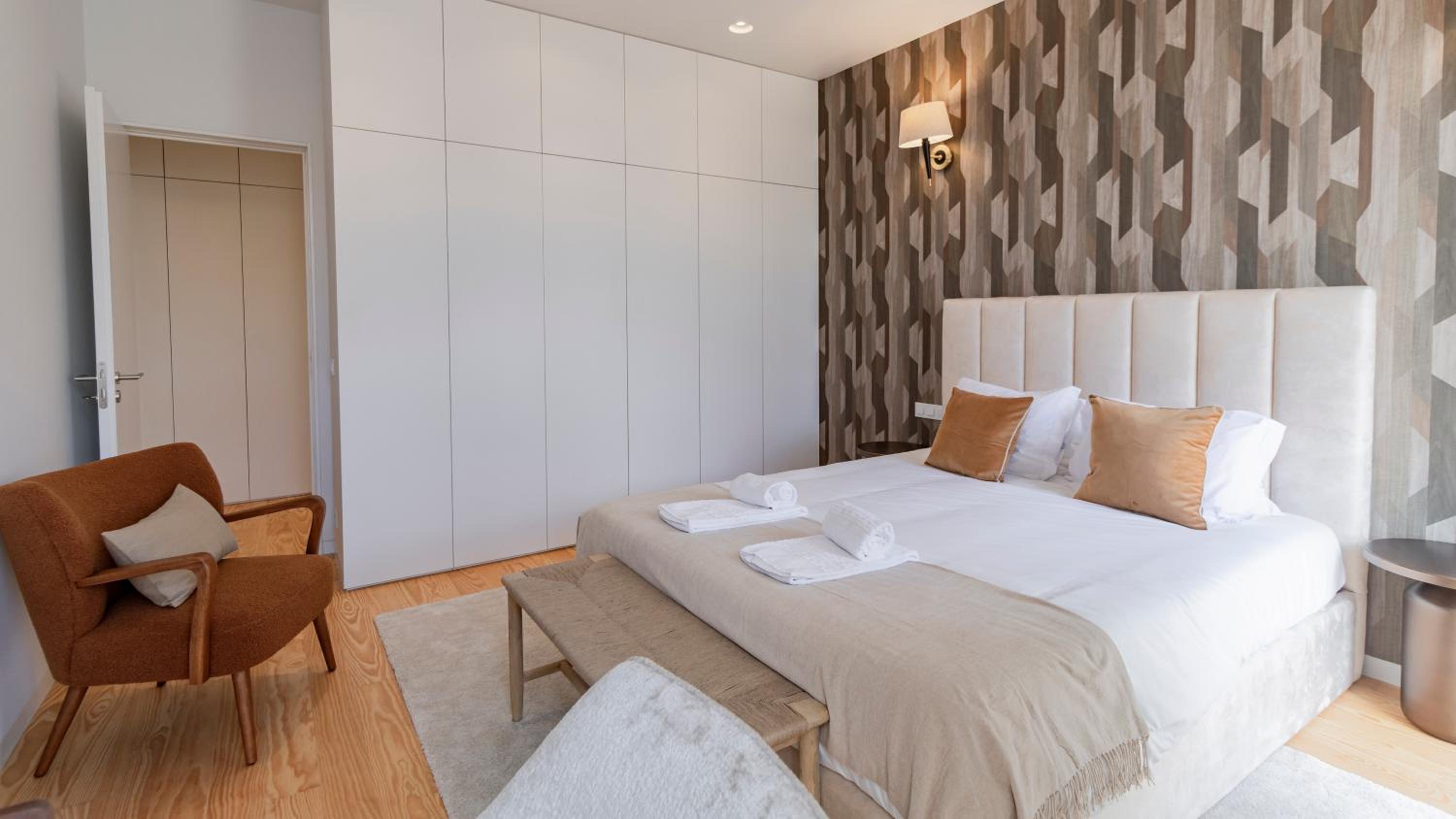 One-Bedroom Apartment - Photo 17