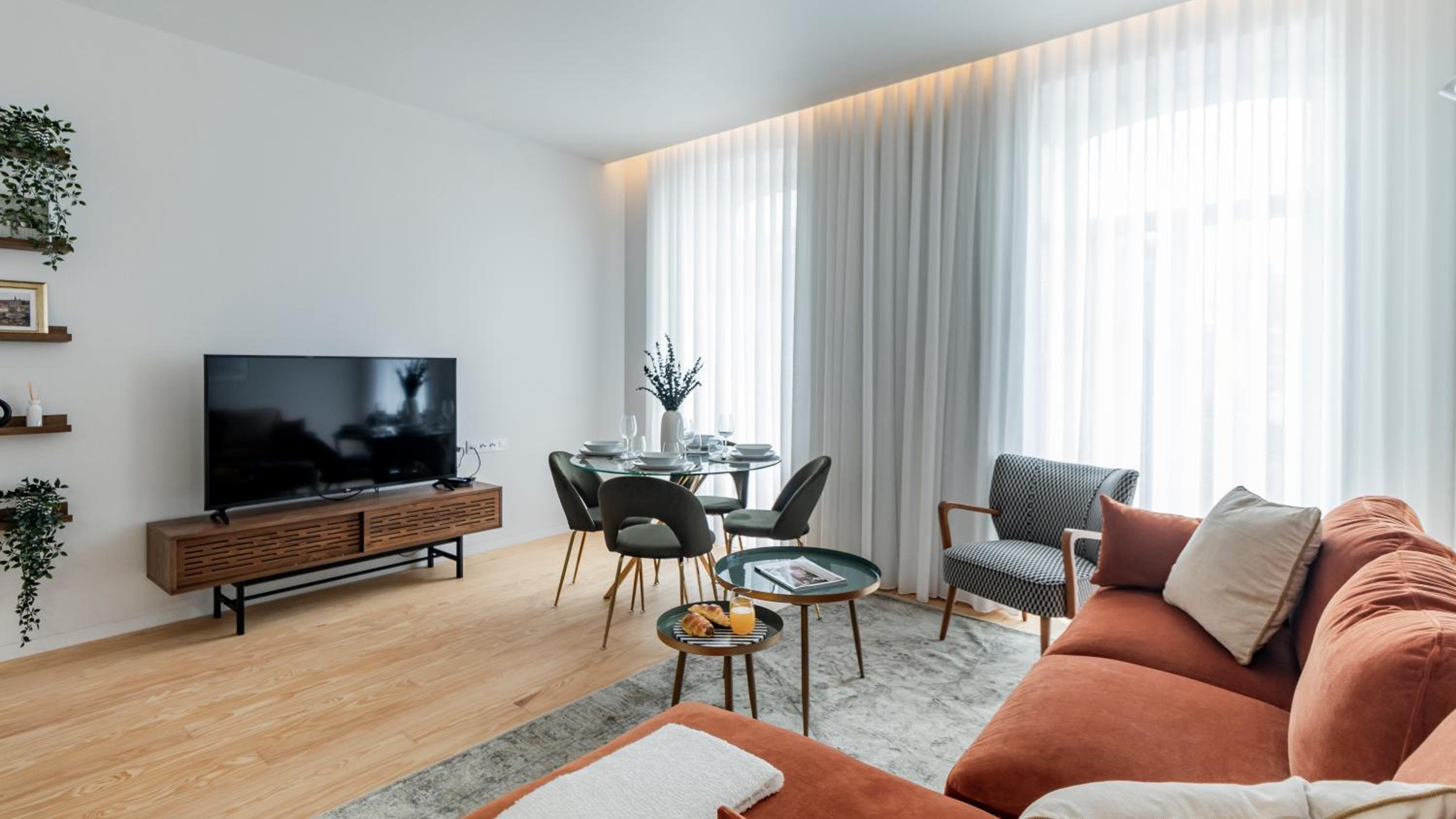 One-Bedroom Apartment - Photo 16