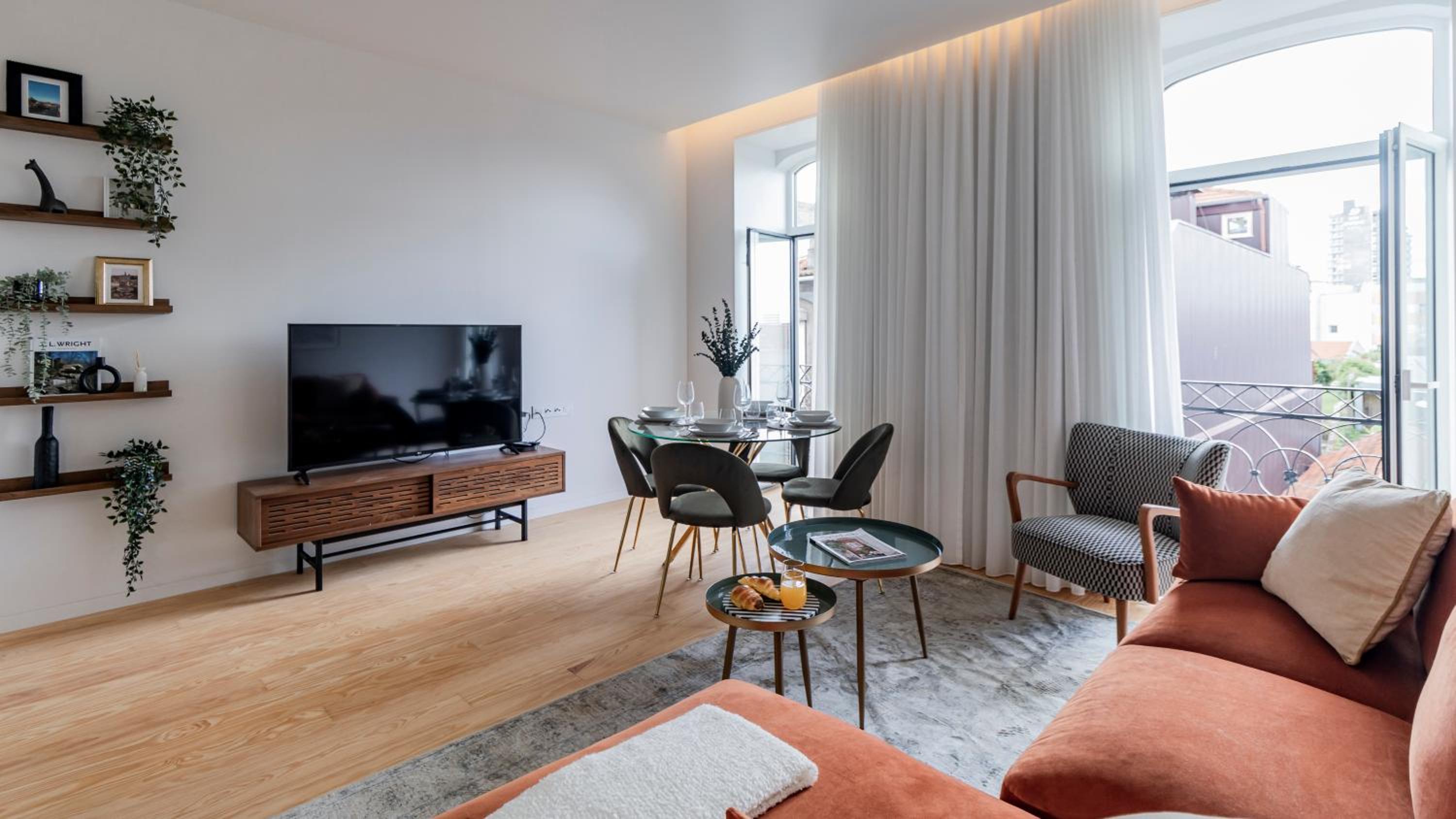 One-Bedroom Apartment - Photo 10