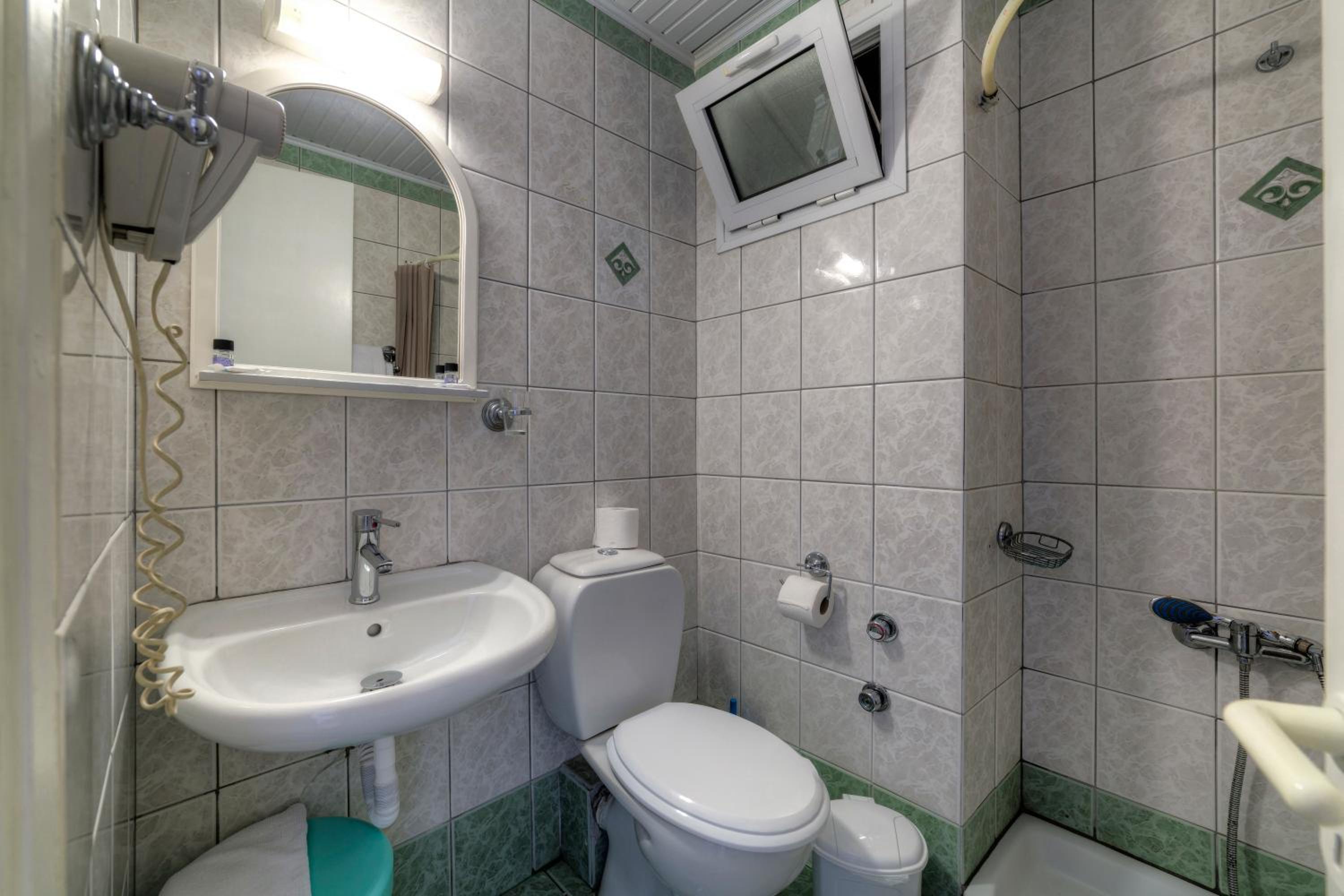 Double Room with Balcony and Sea View photo 2