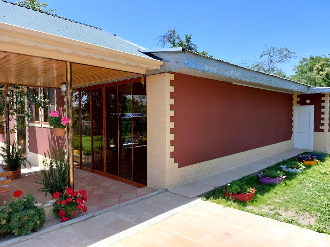 Villa photo 2