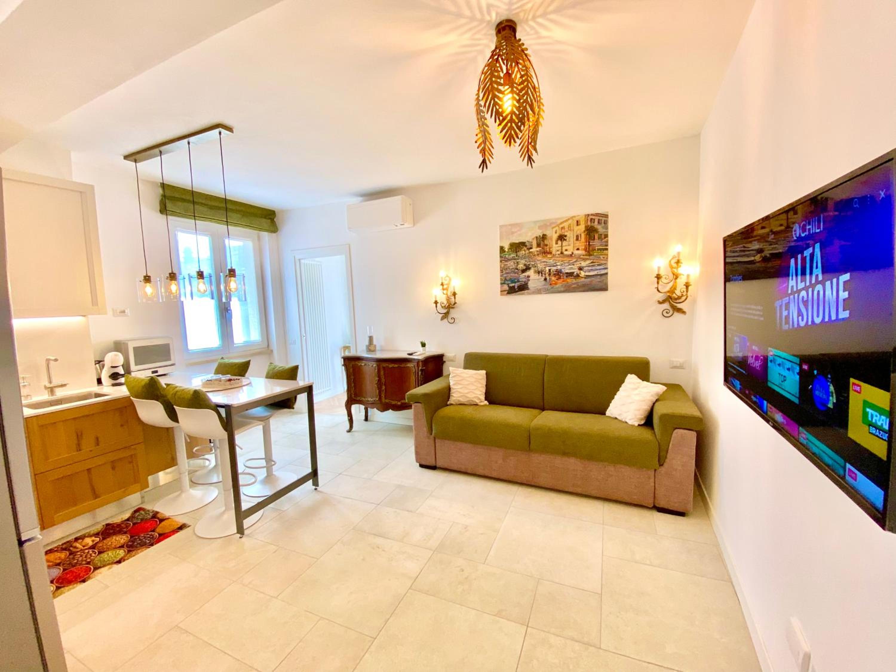 One-Bedroom Apartment