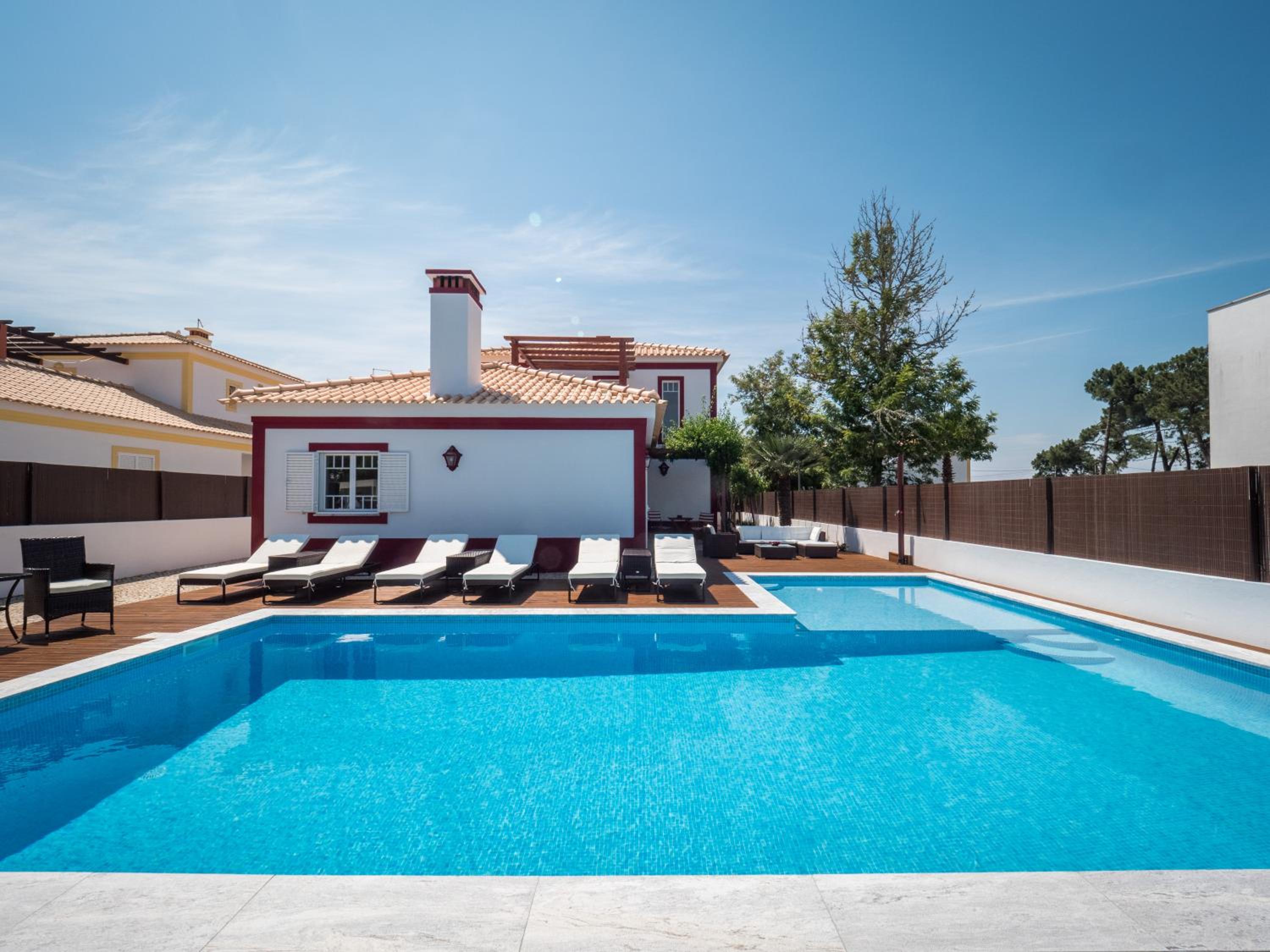 Villa with Private Pool photo 3