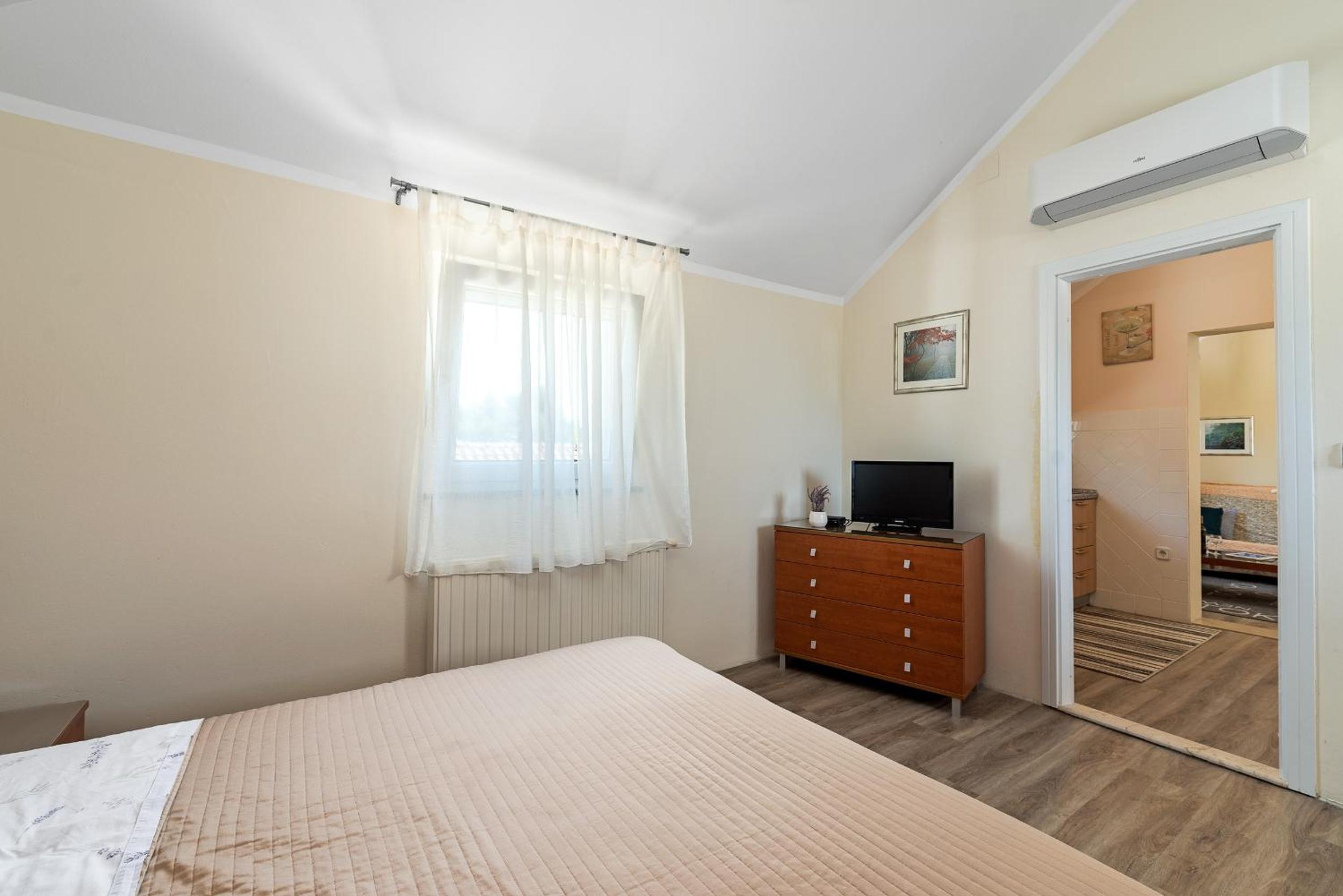 One Bedroom Apartment photo 2
