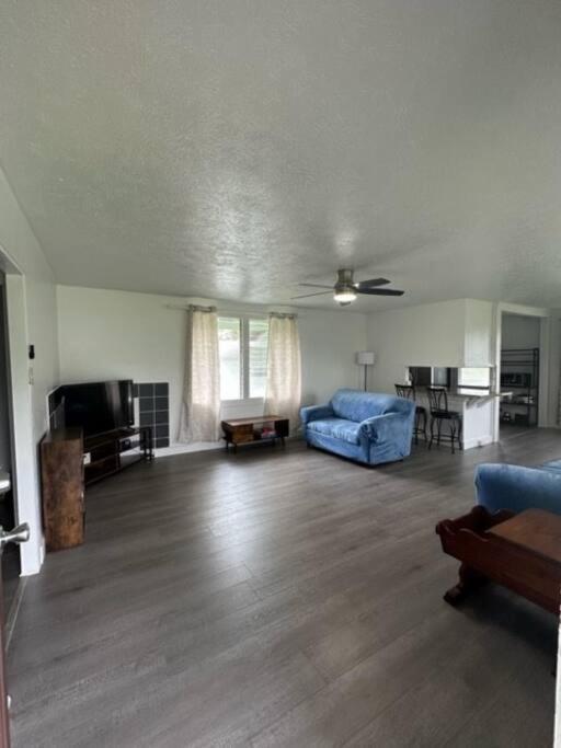 Two-Bedroom House photo 2