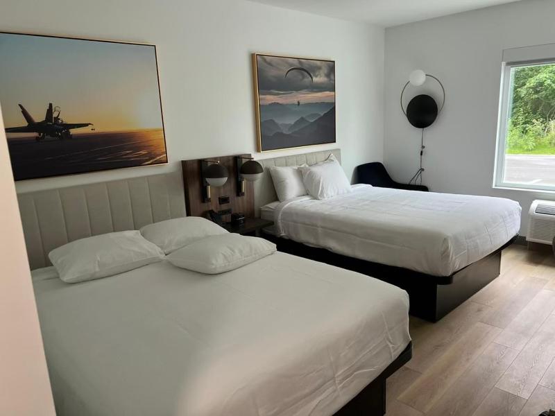 Queen Room with Two Queen Beds, Mobility Access and Roll-In Shower, Non-Smoking - Photo 1