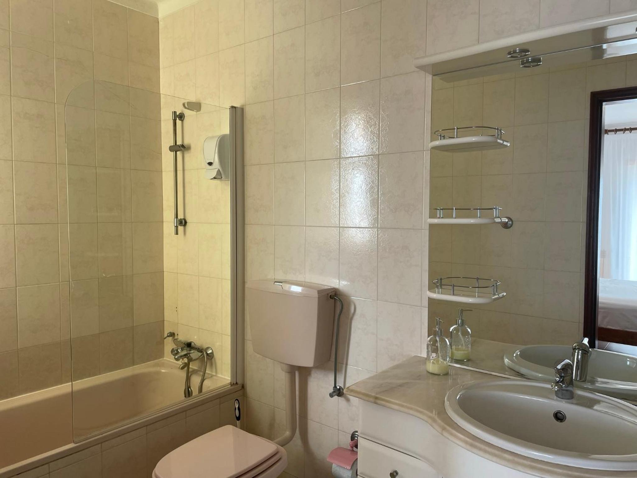Double Room with Balcony and Sea View photo 2