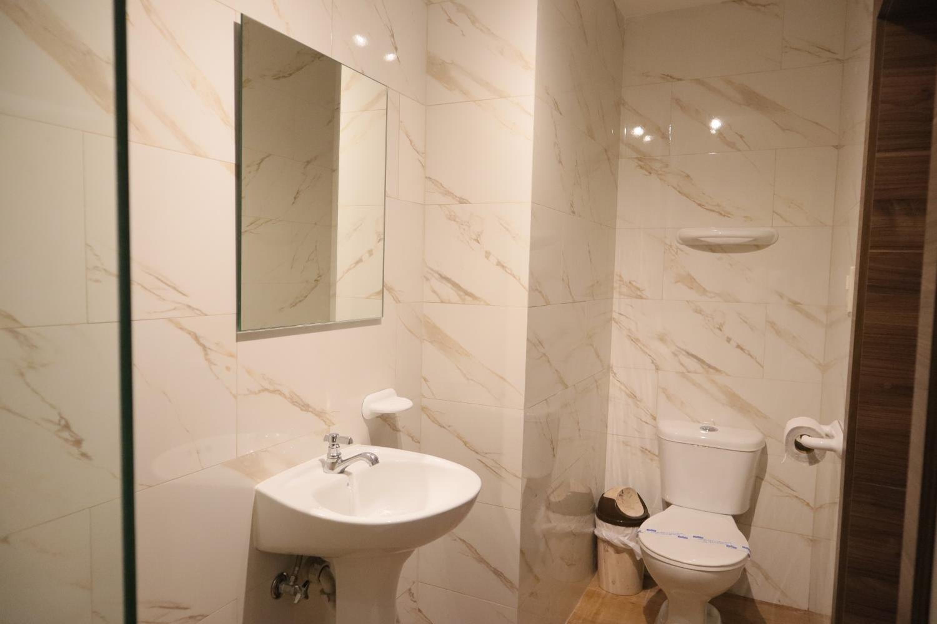 Quadruple Room with Private Bathroom