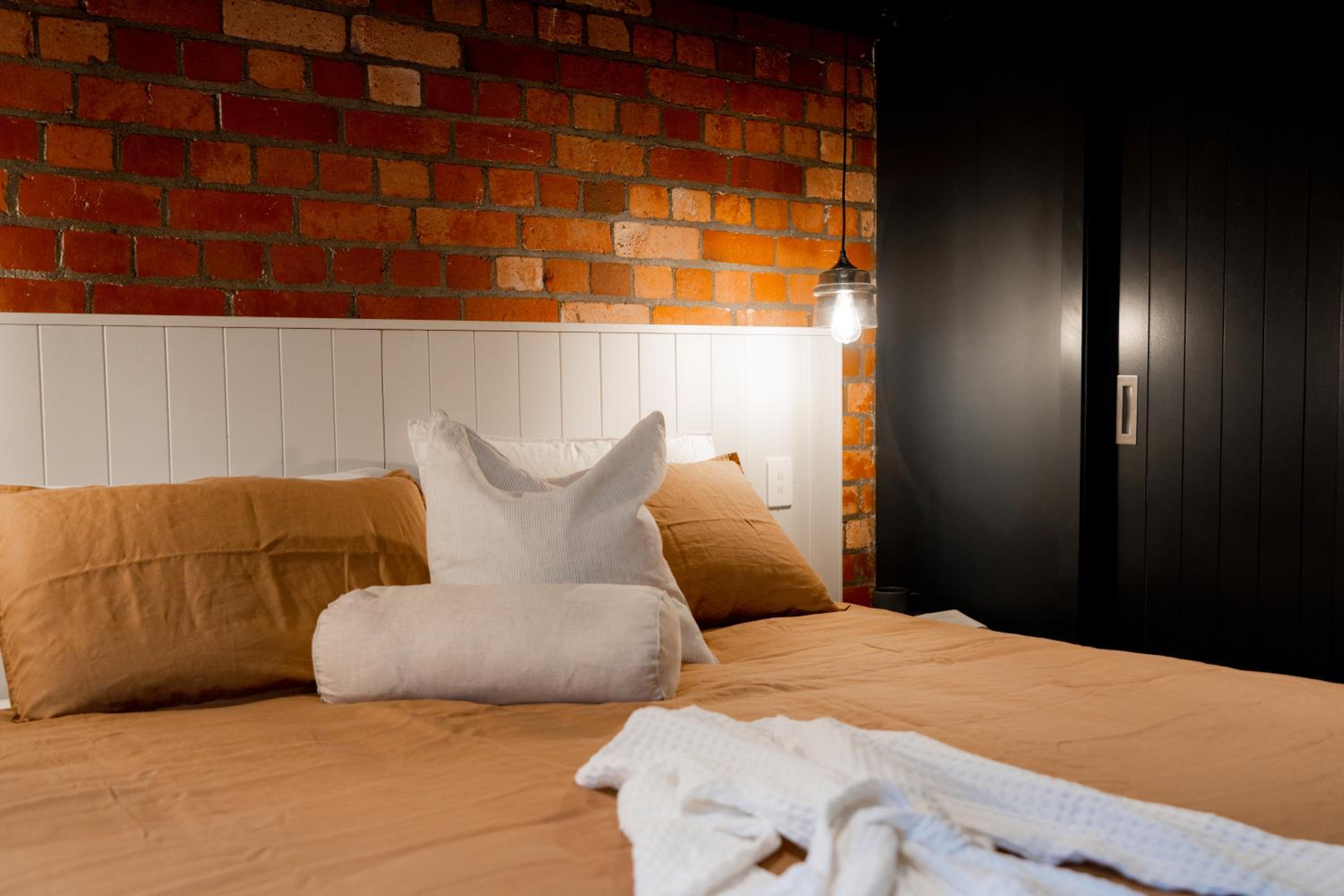 Egmont (Two-Bedroom Apartment) photo 2