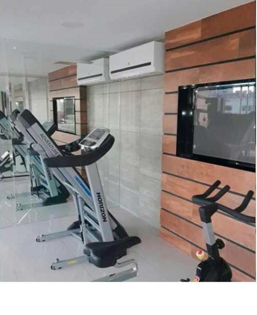 Two-Bedroom Apartment with View photo 3