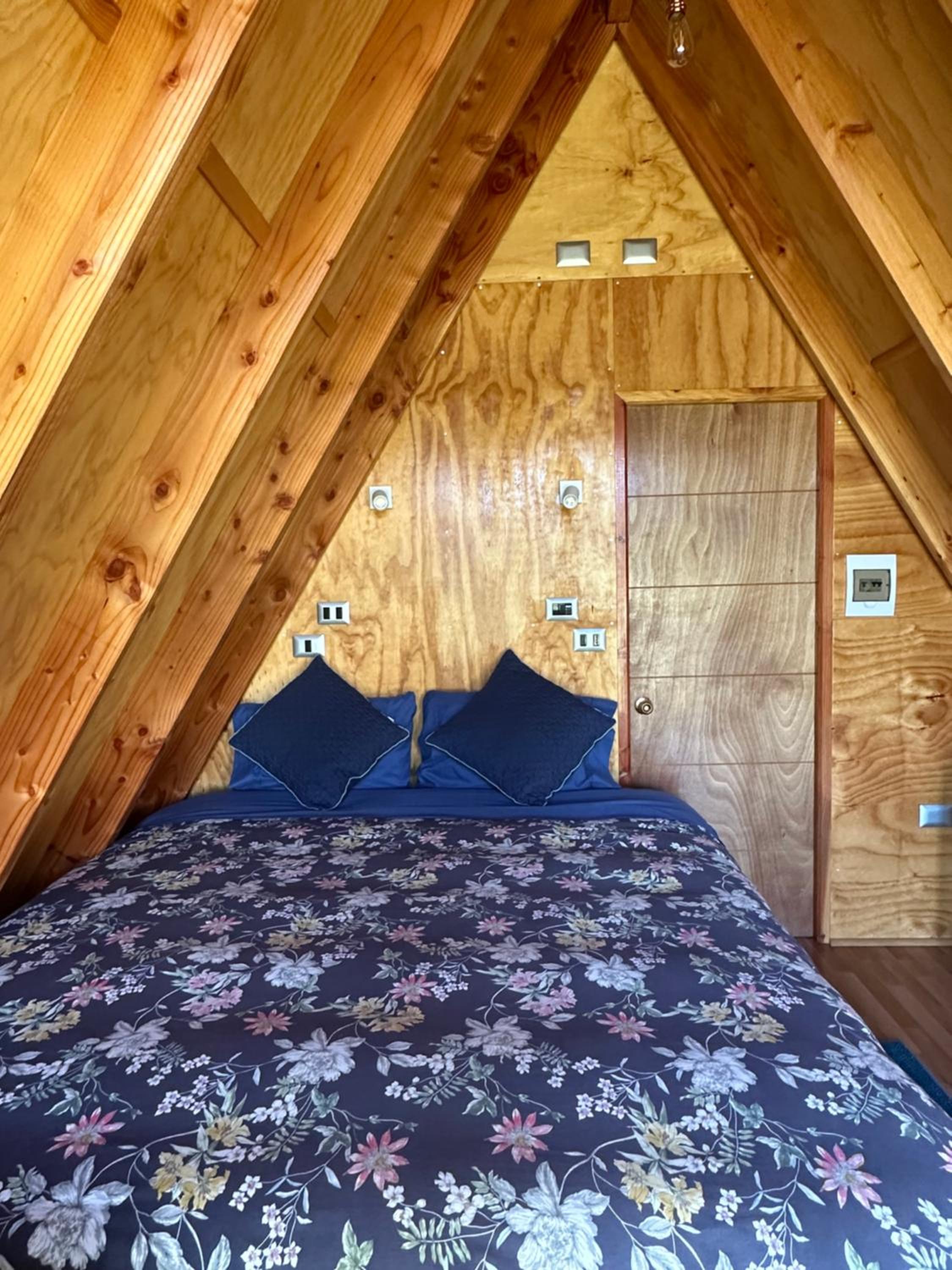 Deluxe Double Room with Shower photo 3