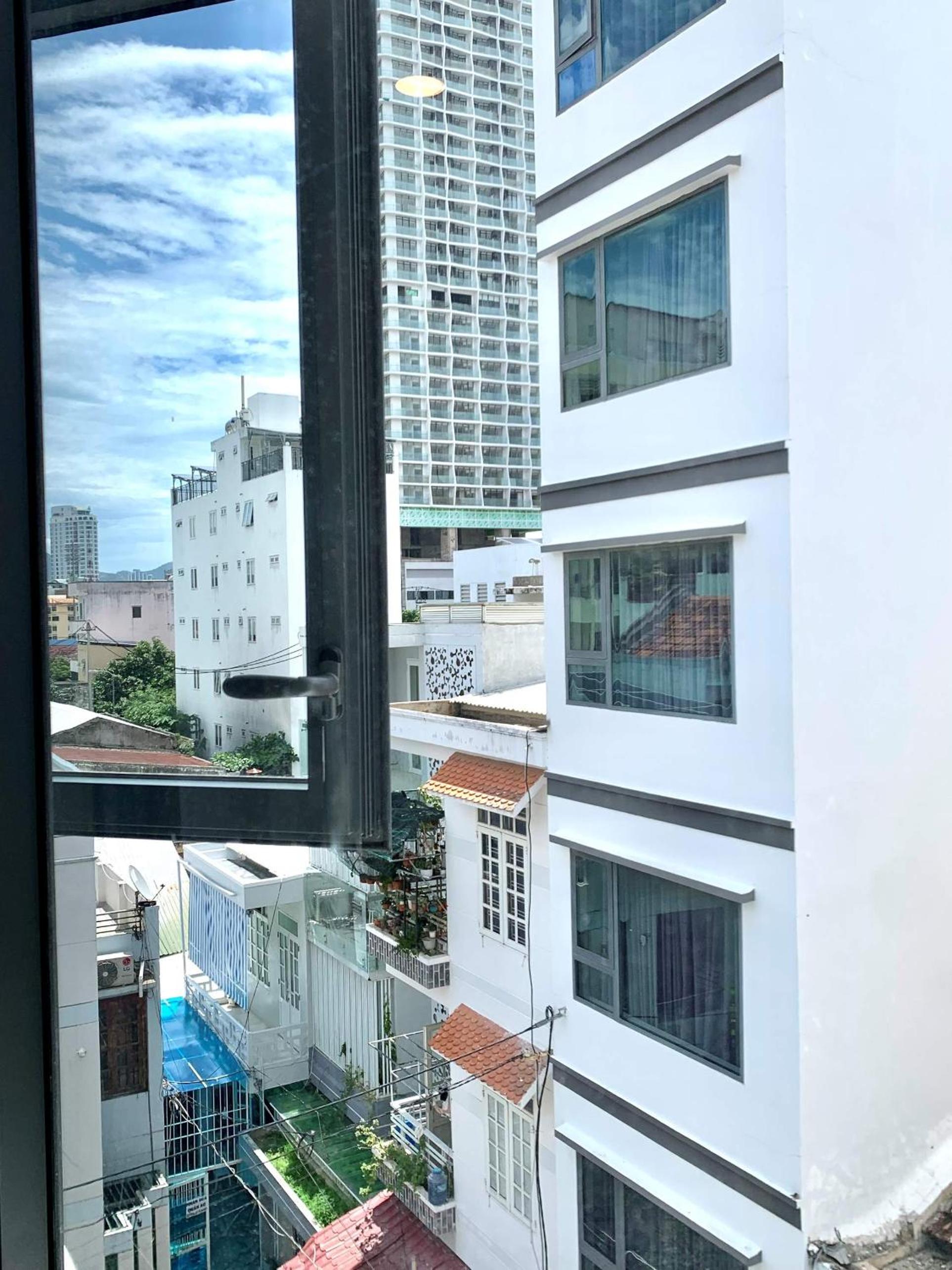 Deluxe Double or Twin Room - Photo 6