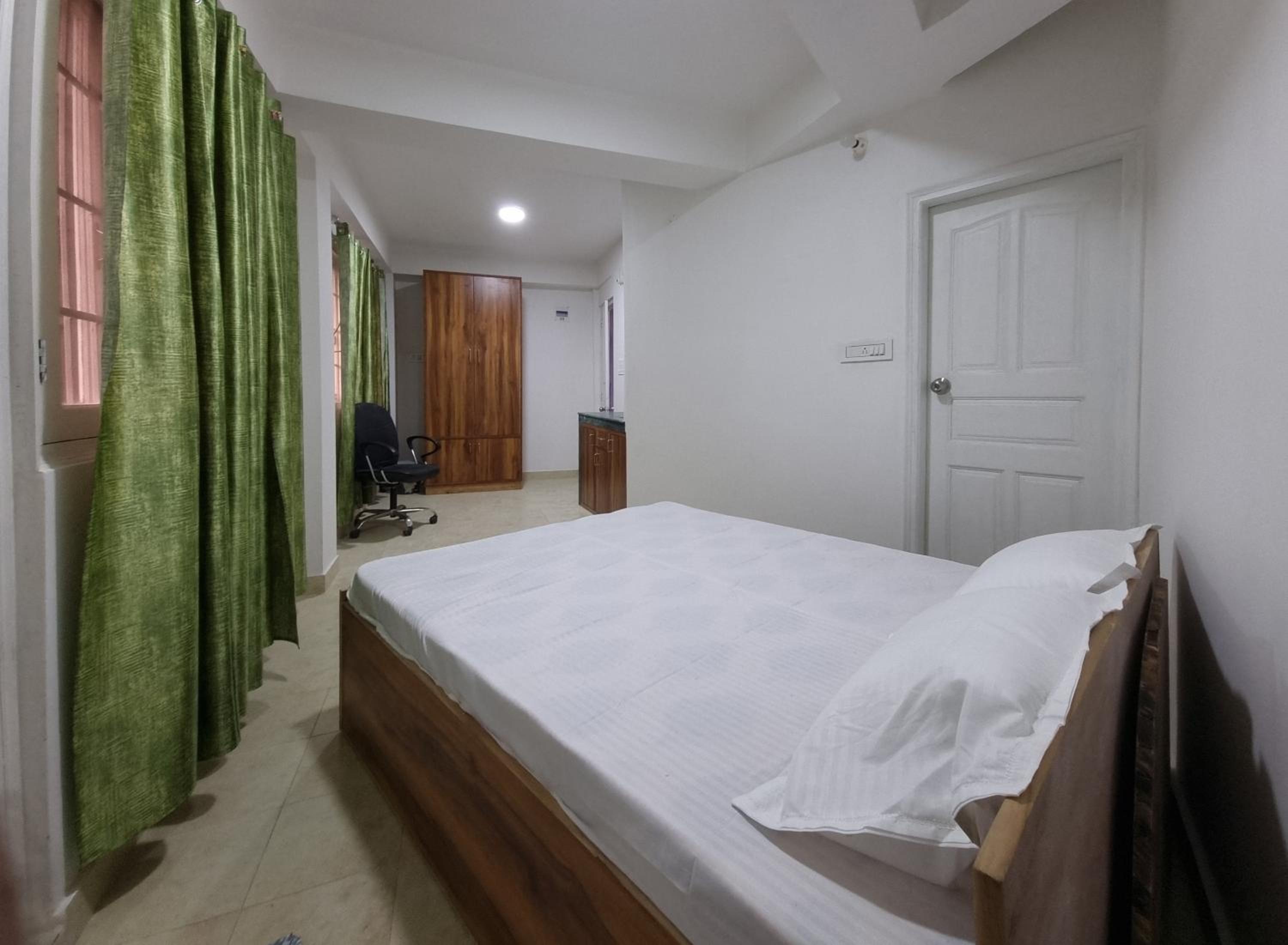 King Room With Balcony photo 1
