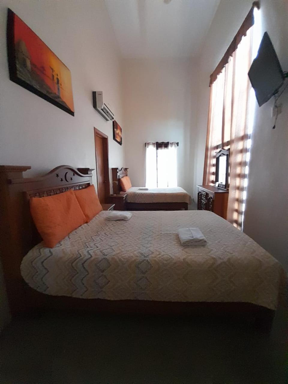 Twin Room - Photo 1