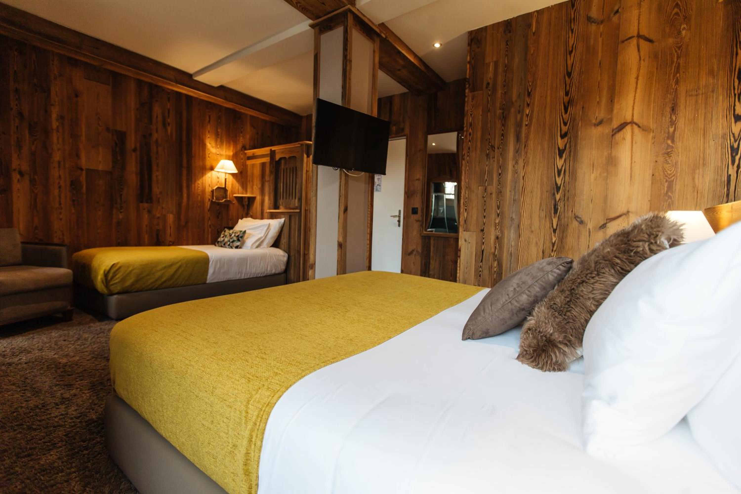 Junior Suite with Mountain View - Photo 15