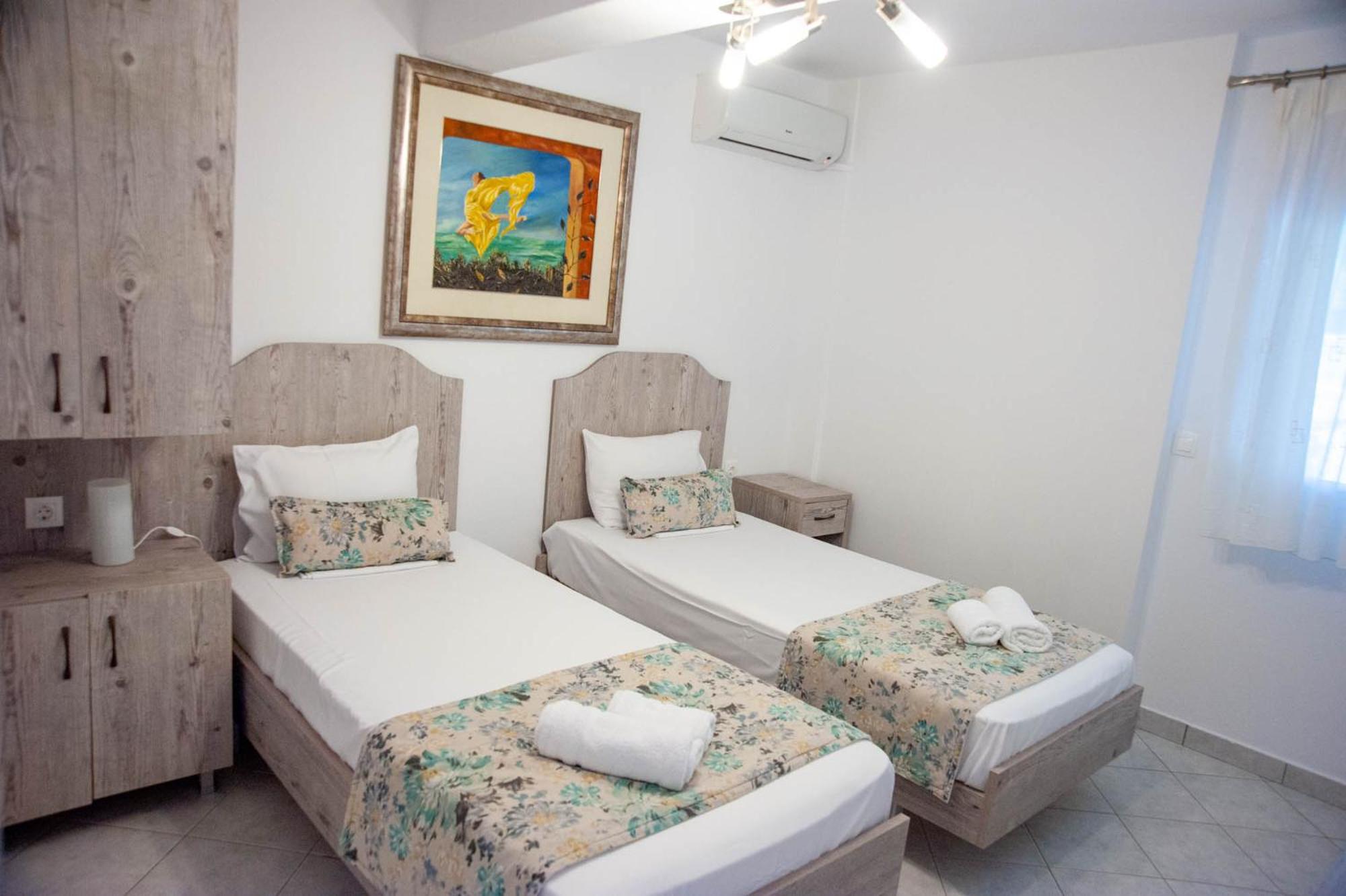Two-Bedroom Apartment (4 Adults) - Photo 8