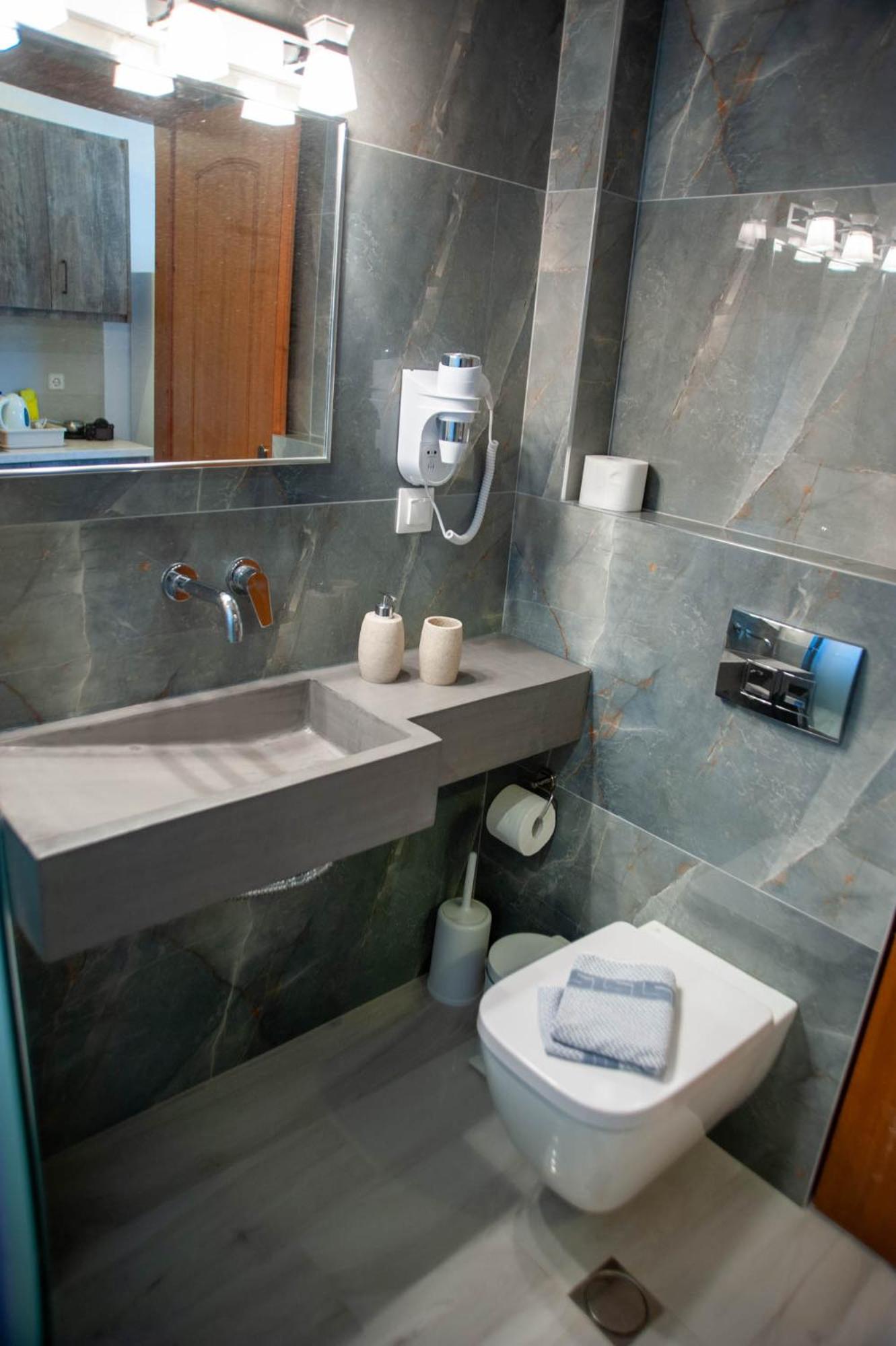 Deluxe Double Studio - Photo 26