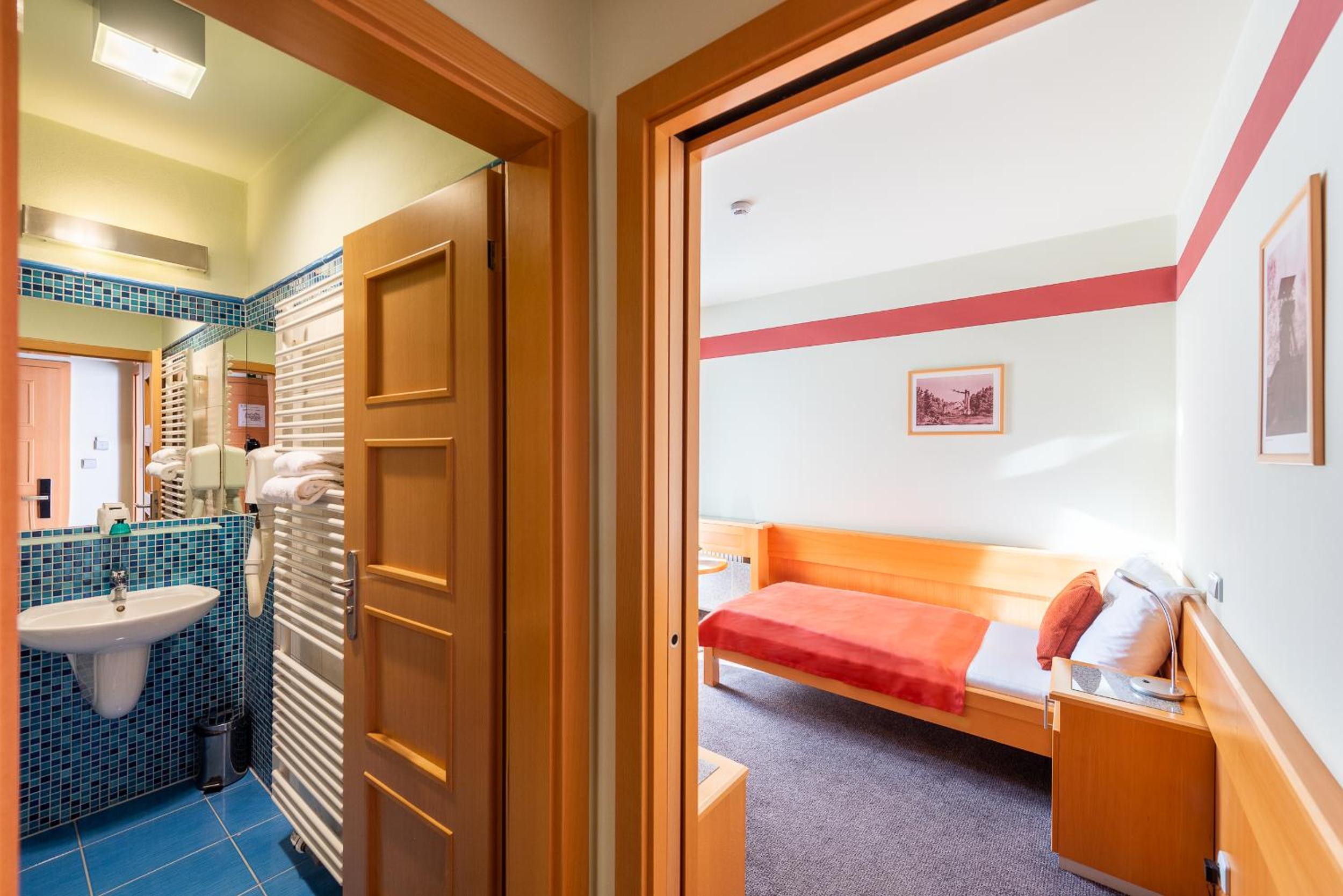 Single Room photo 1