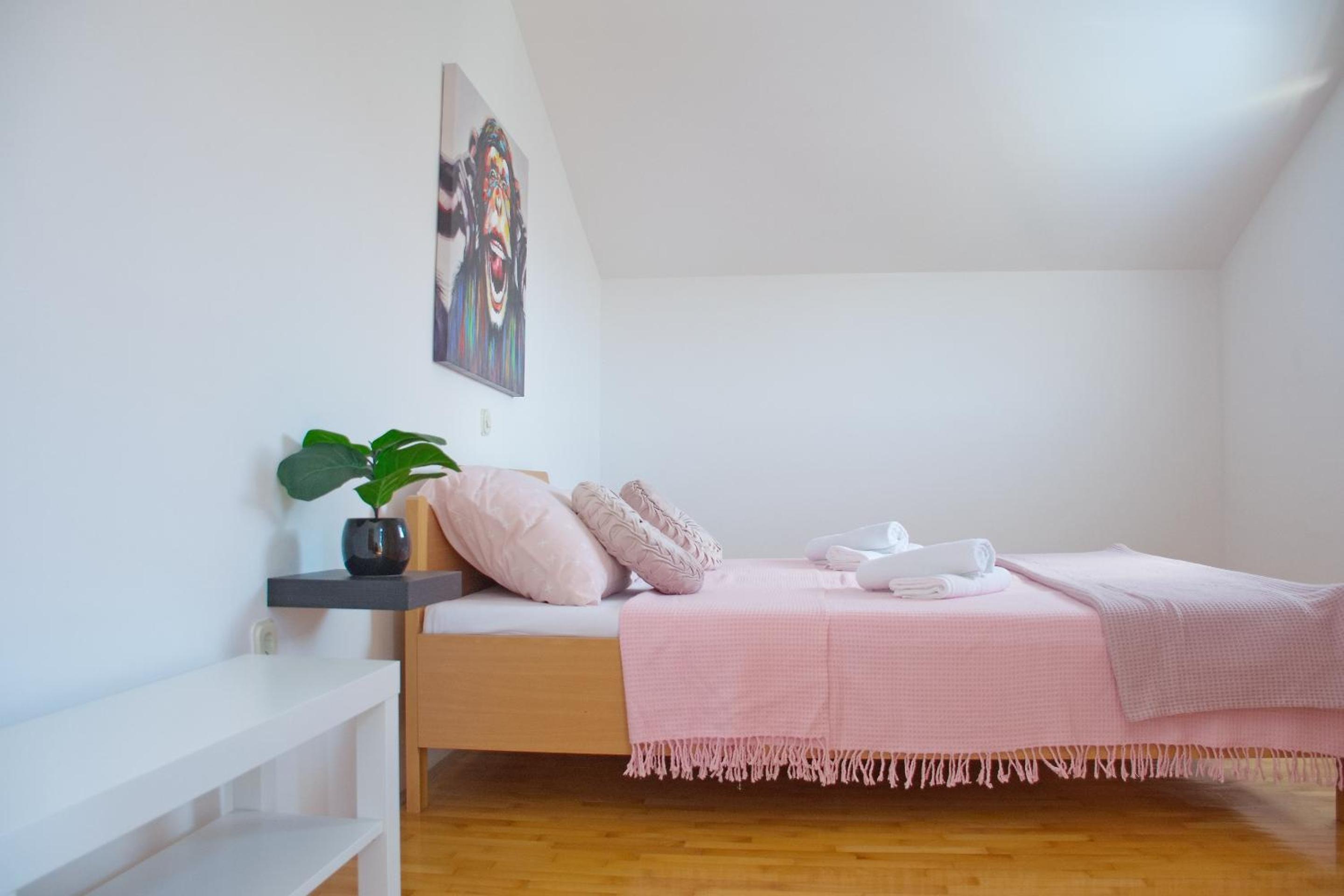 Apartment with Garden View - Photo 17