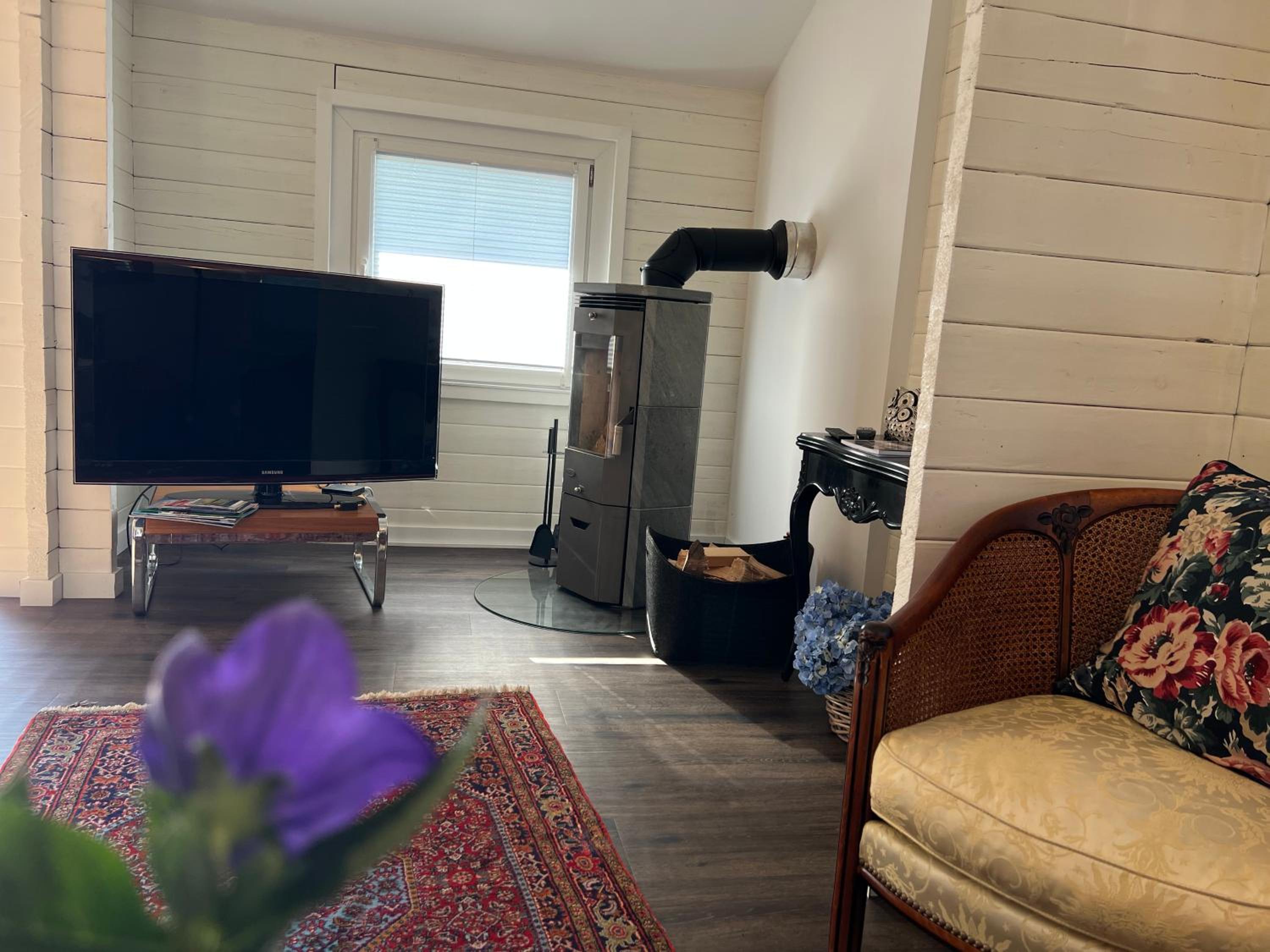 One-Bedroom House
