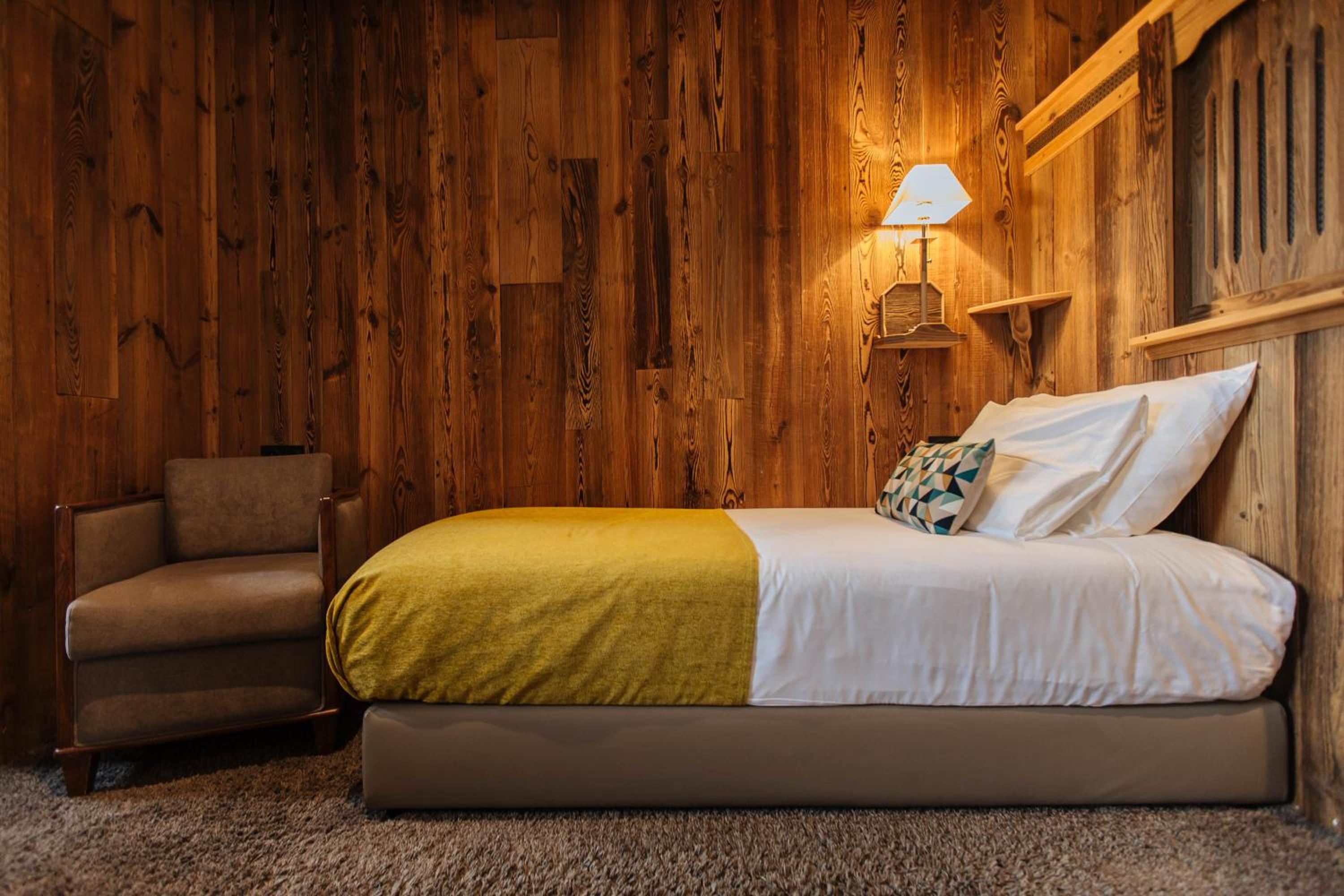 Junior Suite with Mountain View - Photo 4