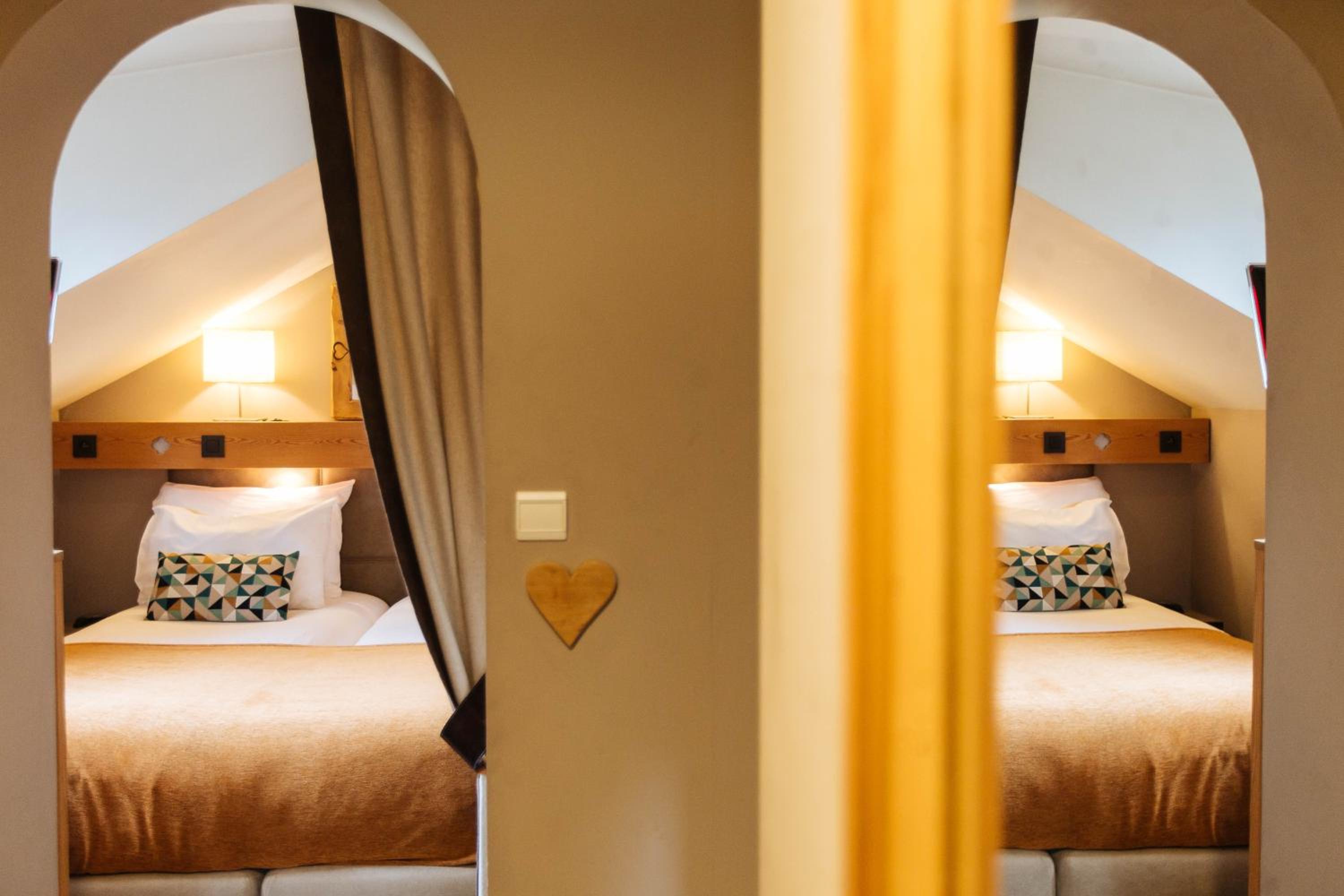 Quadruple Room with Mountain View - Photo 3