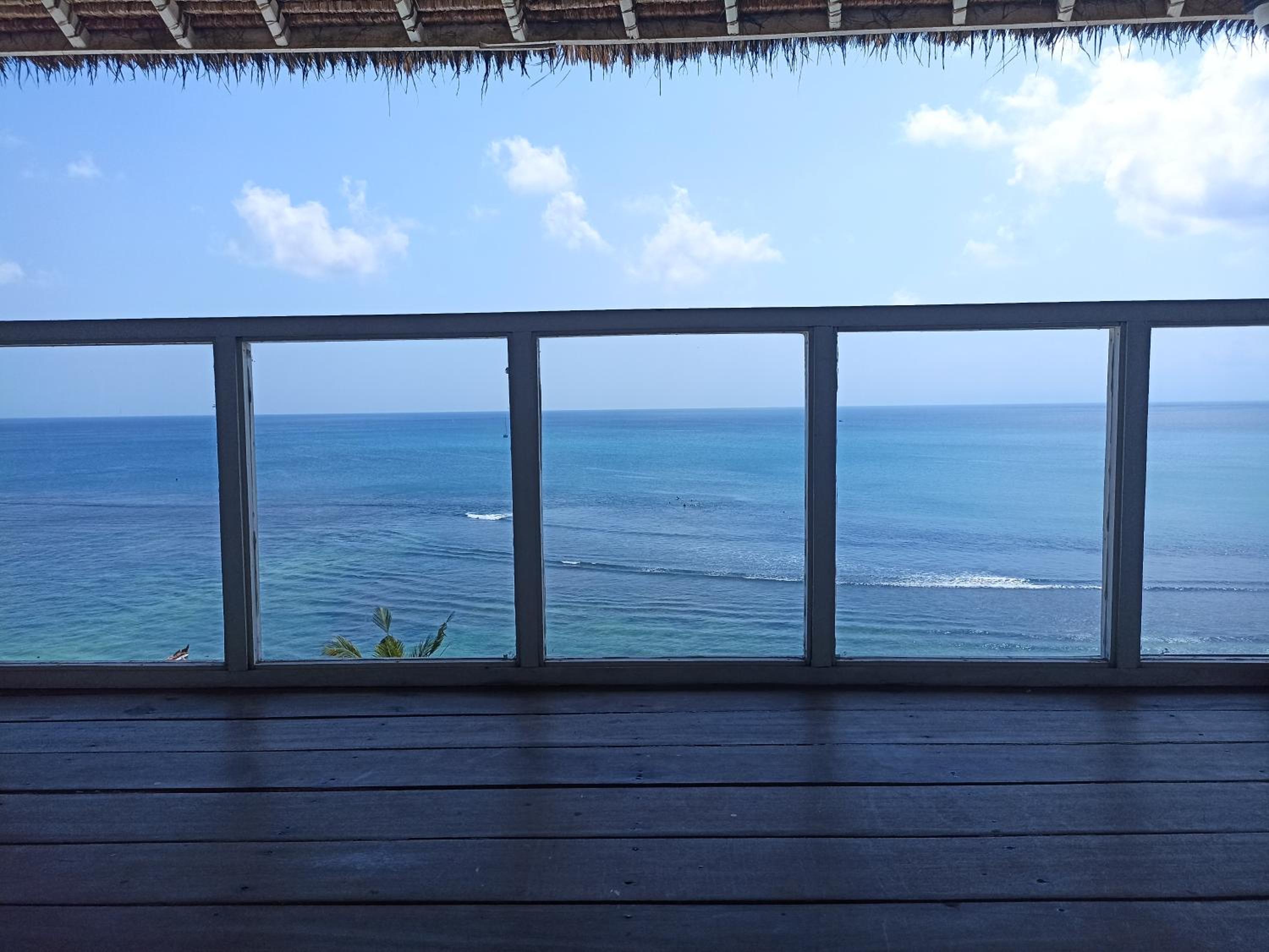 Deluxe Sea View Room - Beach Room Building photo 2