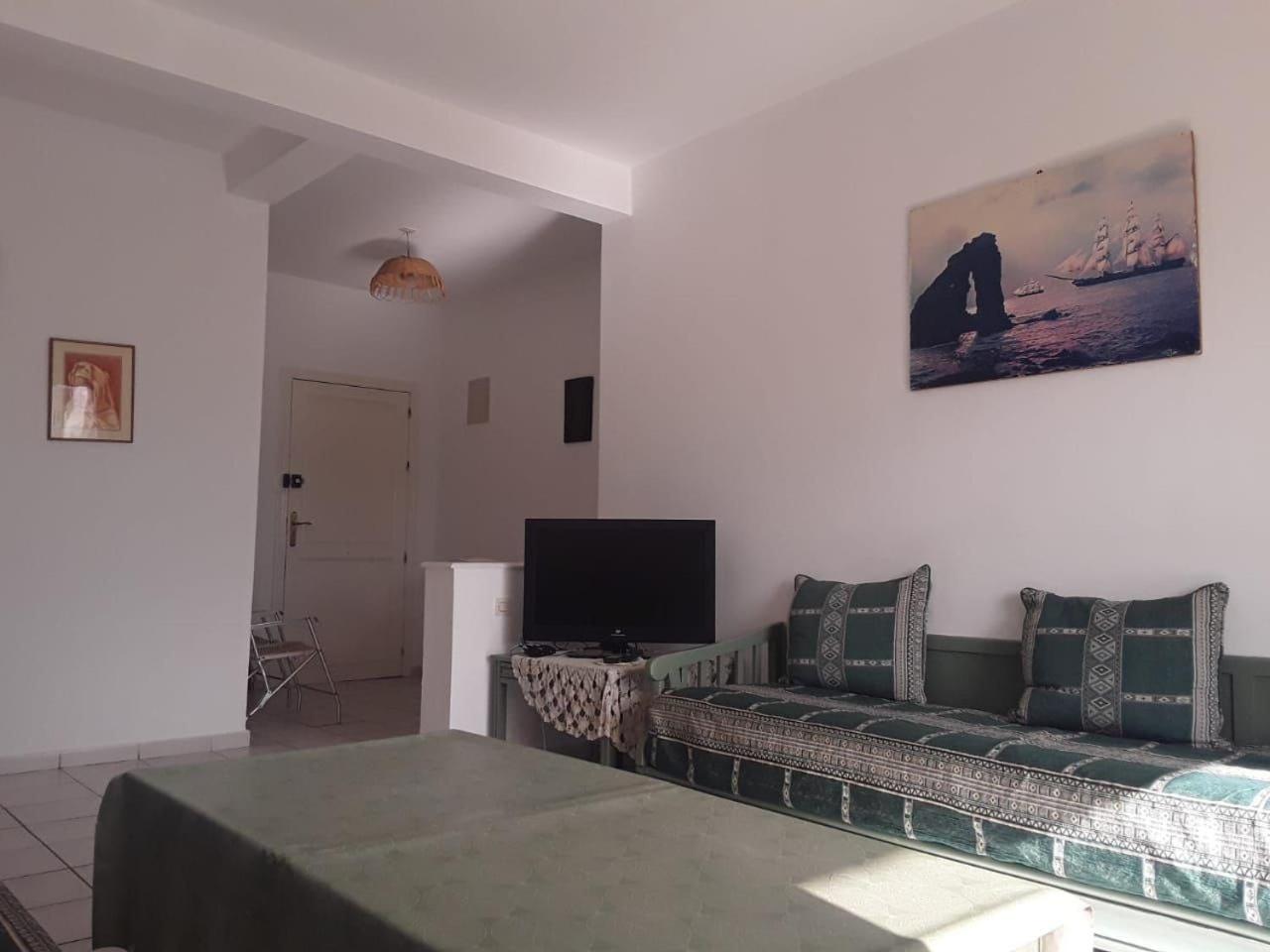 Two-Bedroom Apartment with Terrace photo 3