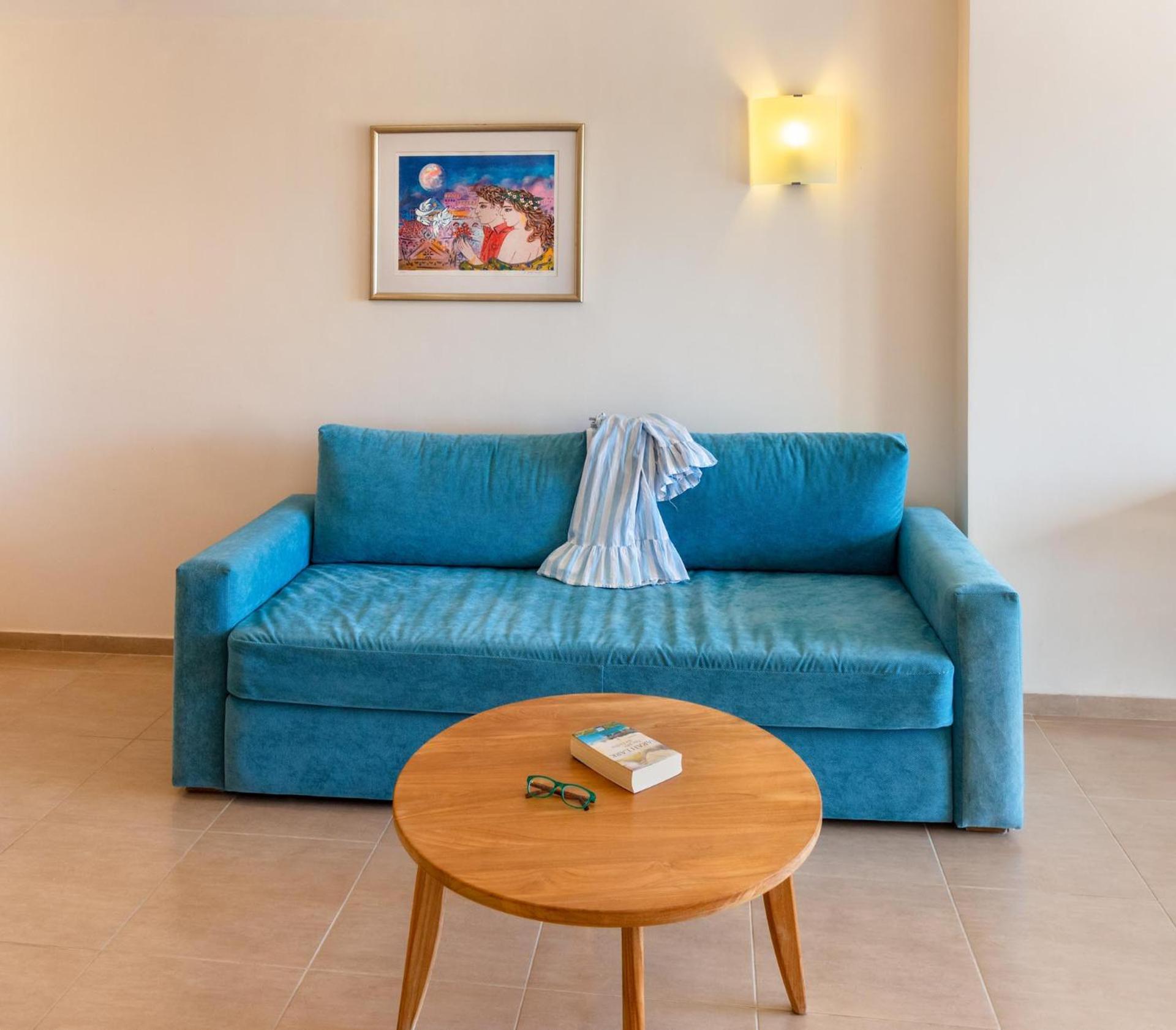 Deluxe Family Room with Sea View - Photo 6
