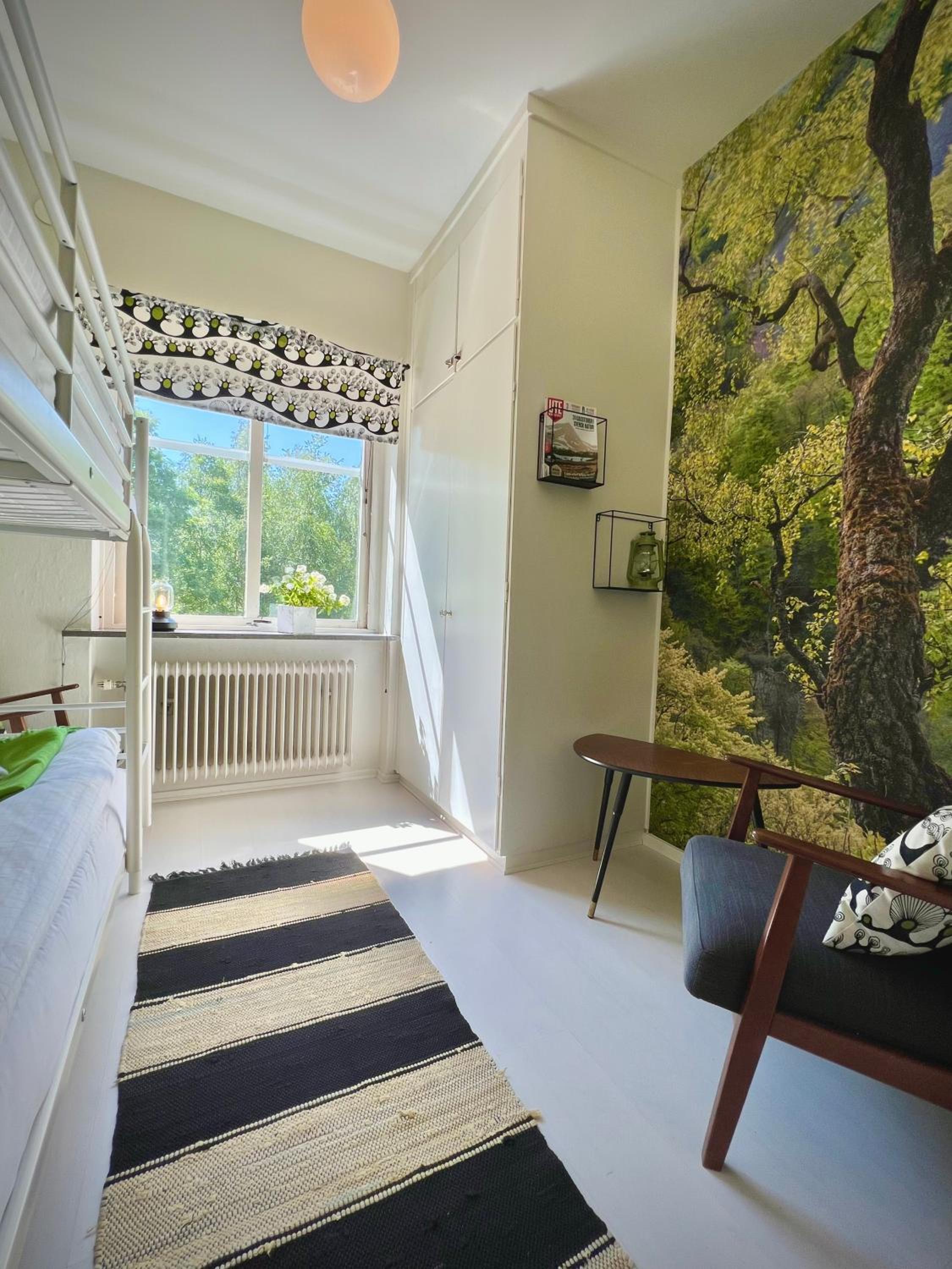 Standard Twin Room with Shared Bathroom photo 2