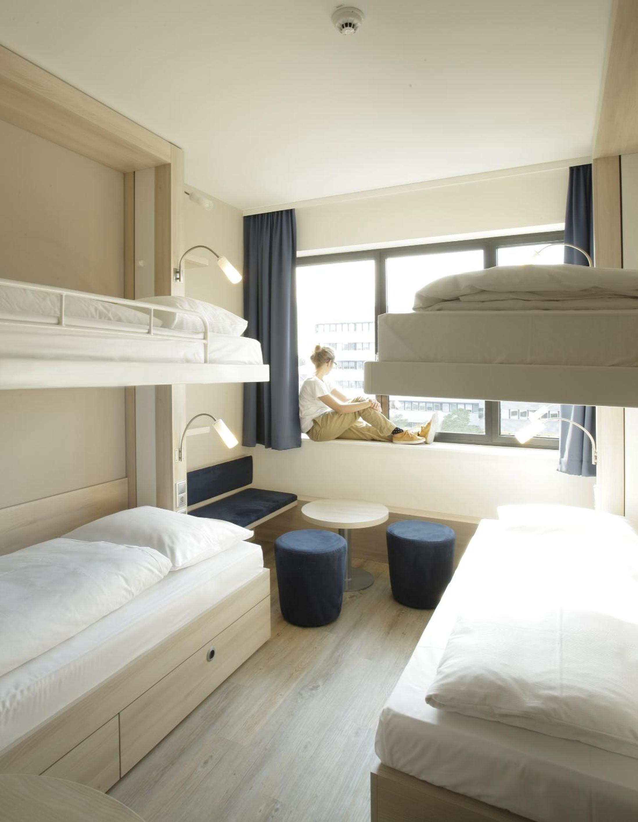 Quadruple Room - Photo 7