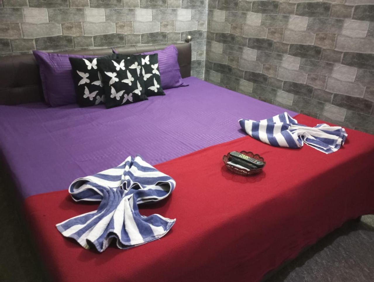 Standard Queen Room photo 2