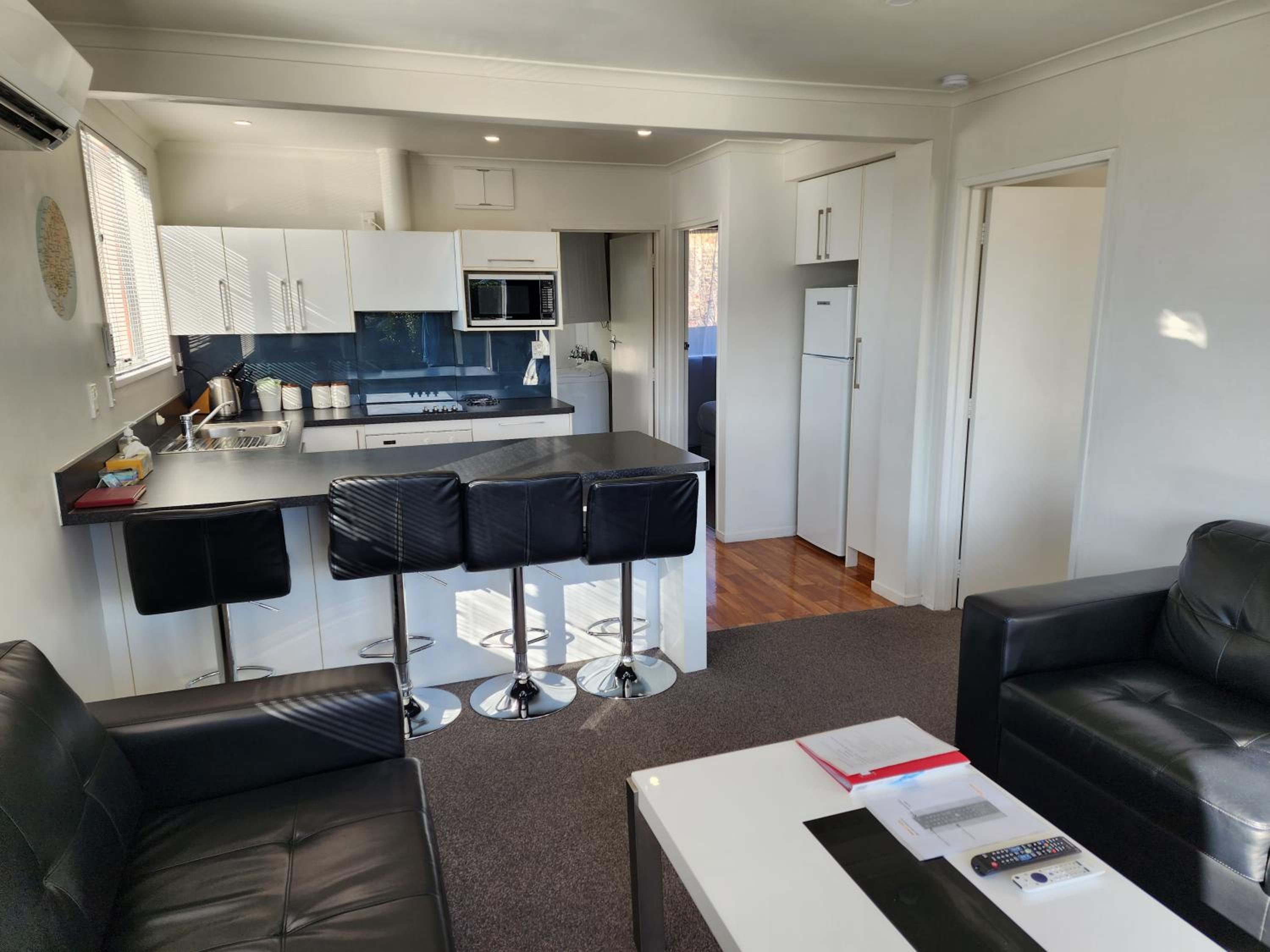 Roslyn Sanctuary Unit 6B photo 2