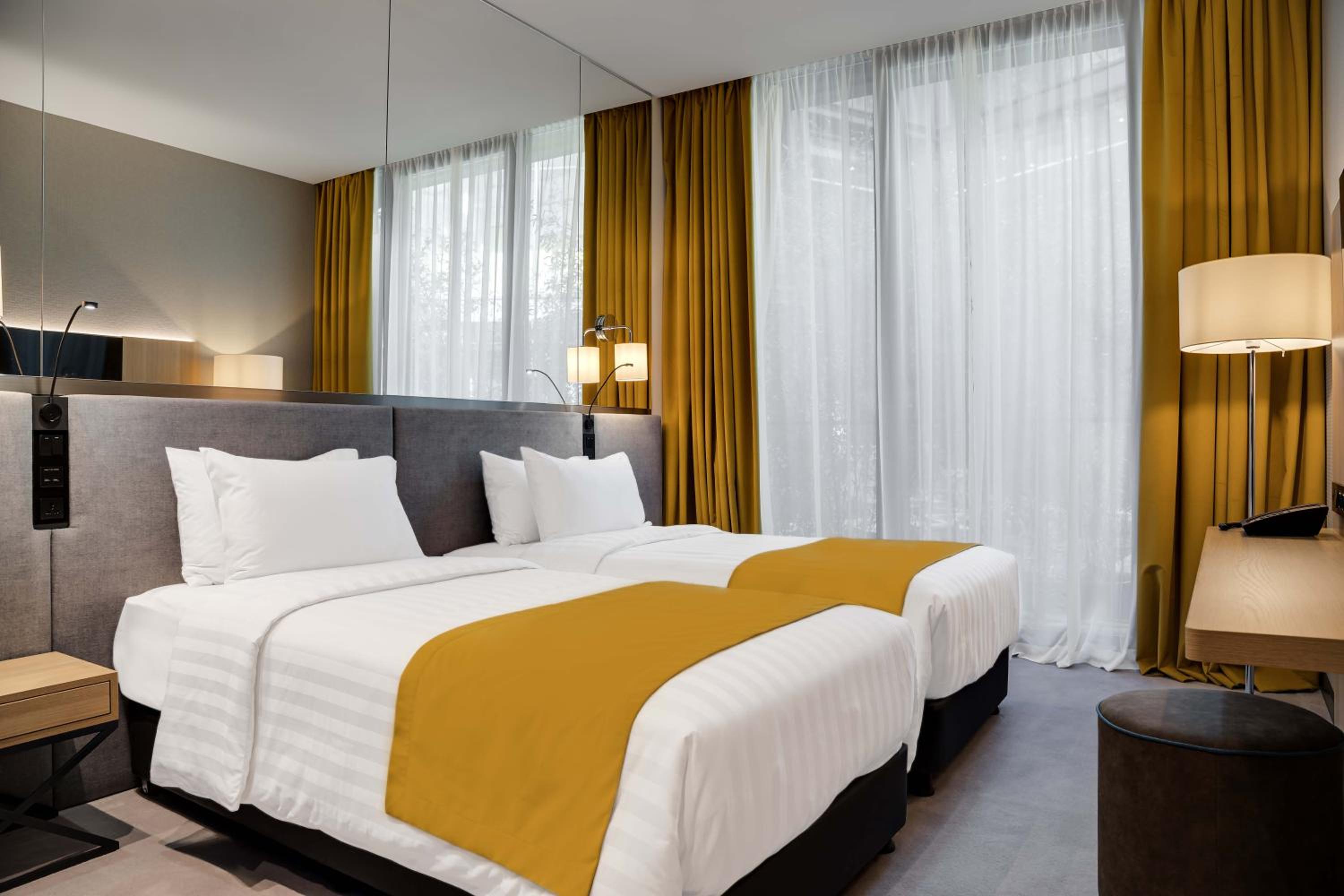 Deluxe Twin Room - Photo 1