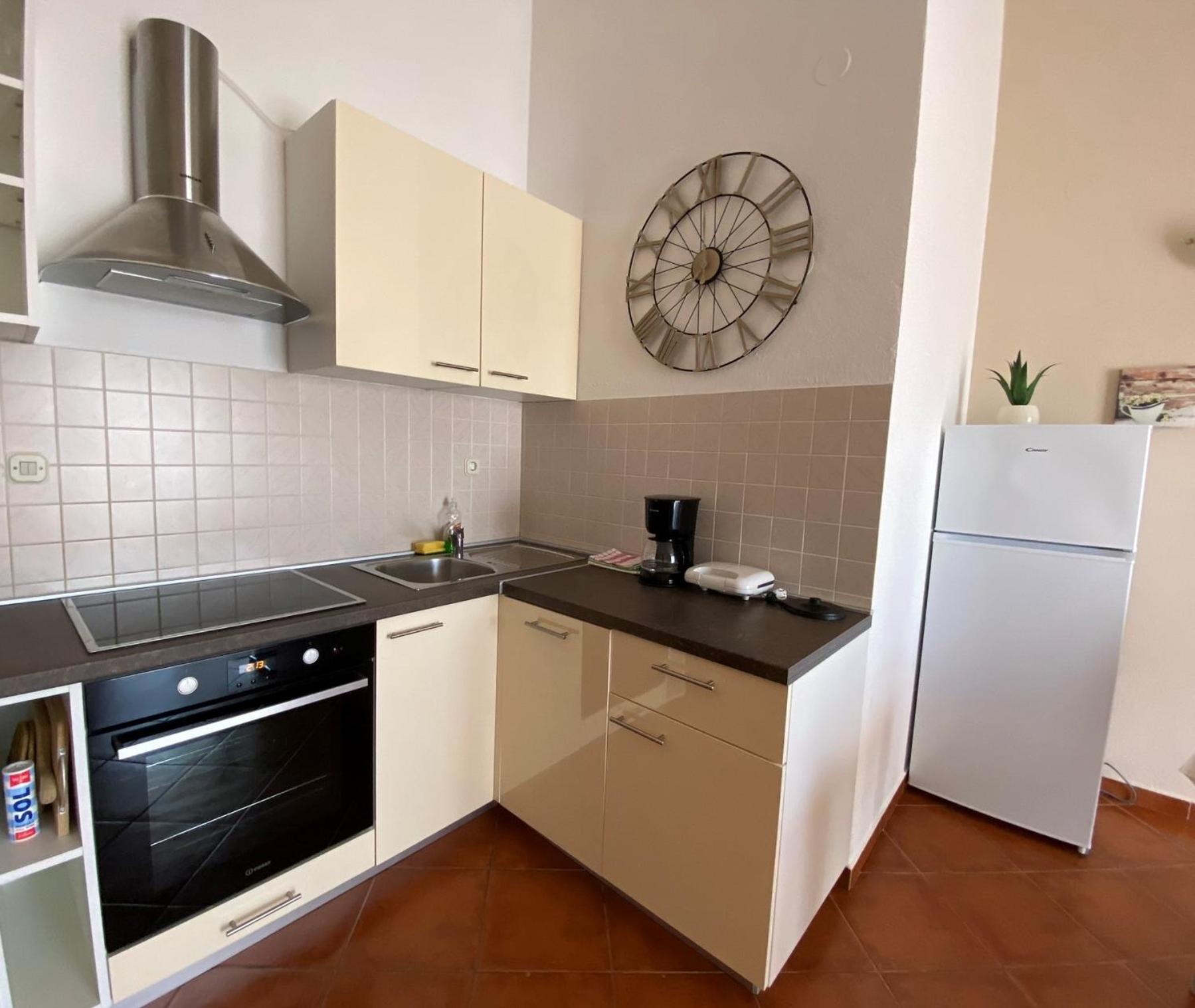Standard Apartment photo 3