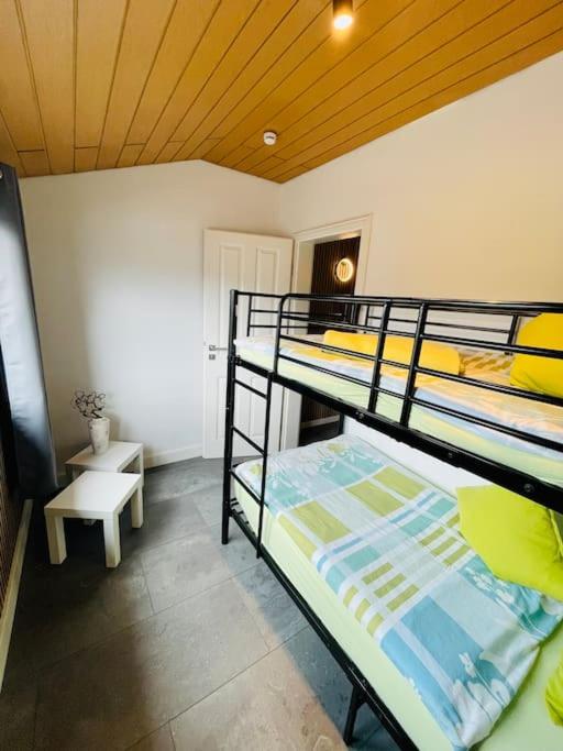 Four-Bedroom House photo 1